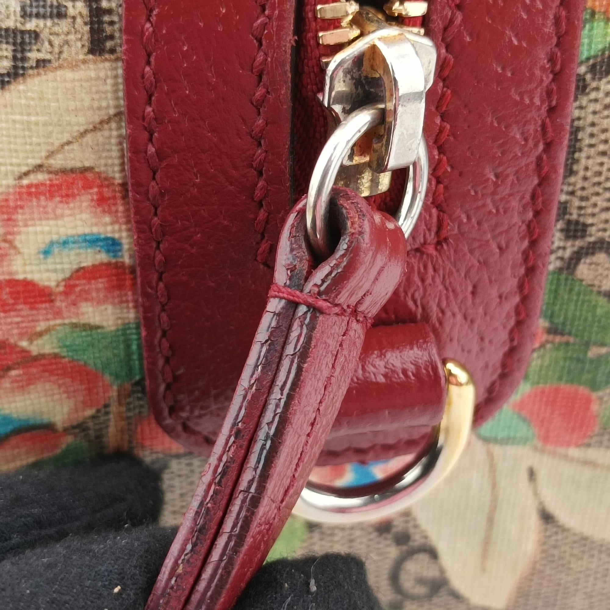 Pre-owned Gucci GG SUPREME beige×Multicolour PVC coated canvas×Leather 409529 shoulderbag | stylenewstar