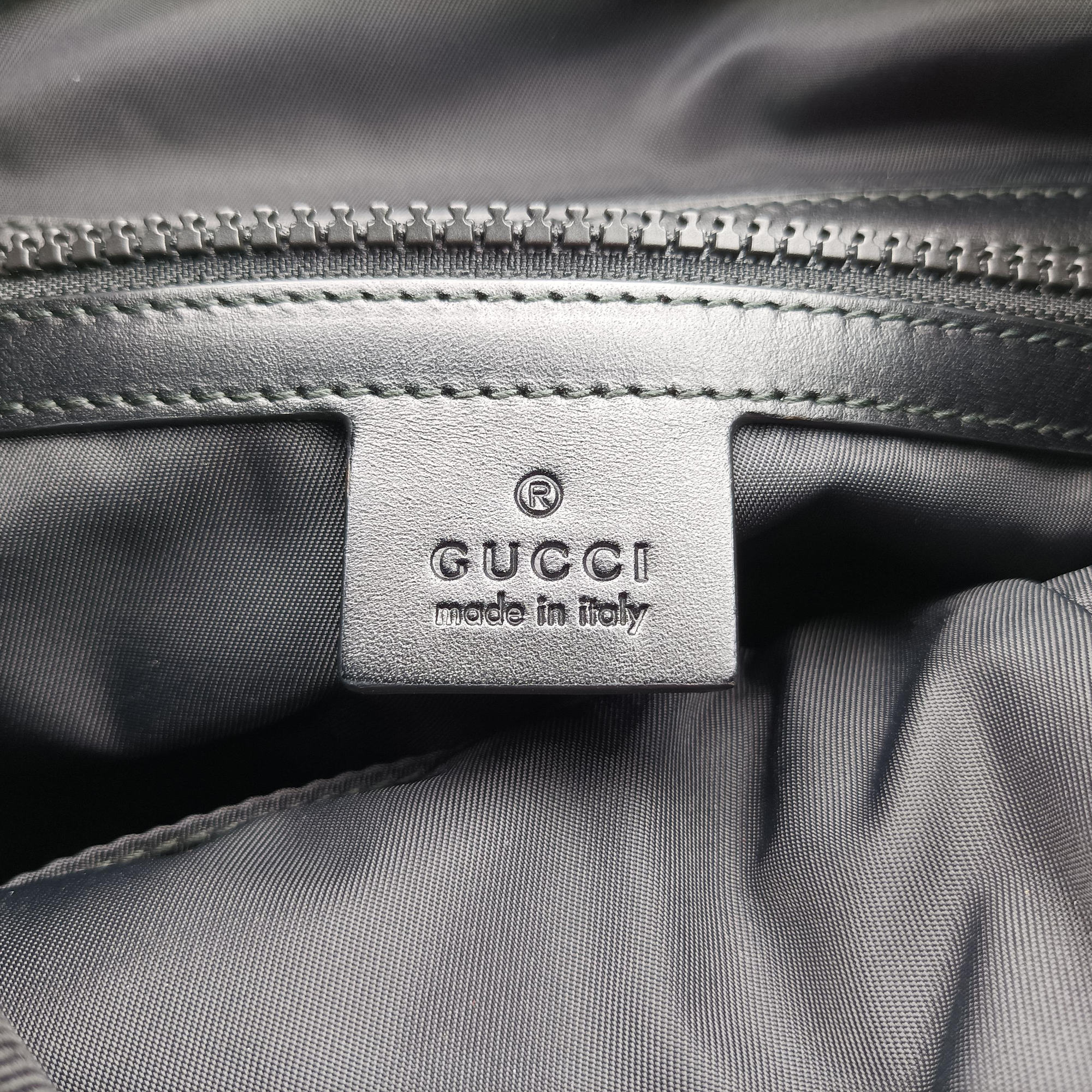 Pre-owned Gucci Techno Vintage Web L'Aveugle Par Amour Embroidered Red canvas 478327 backpack/rucksack | stylenewstar