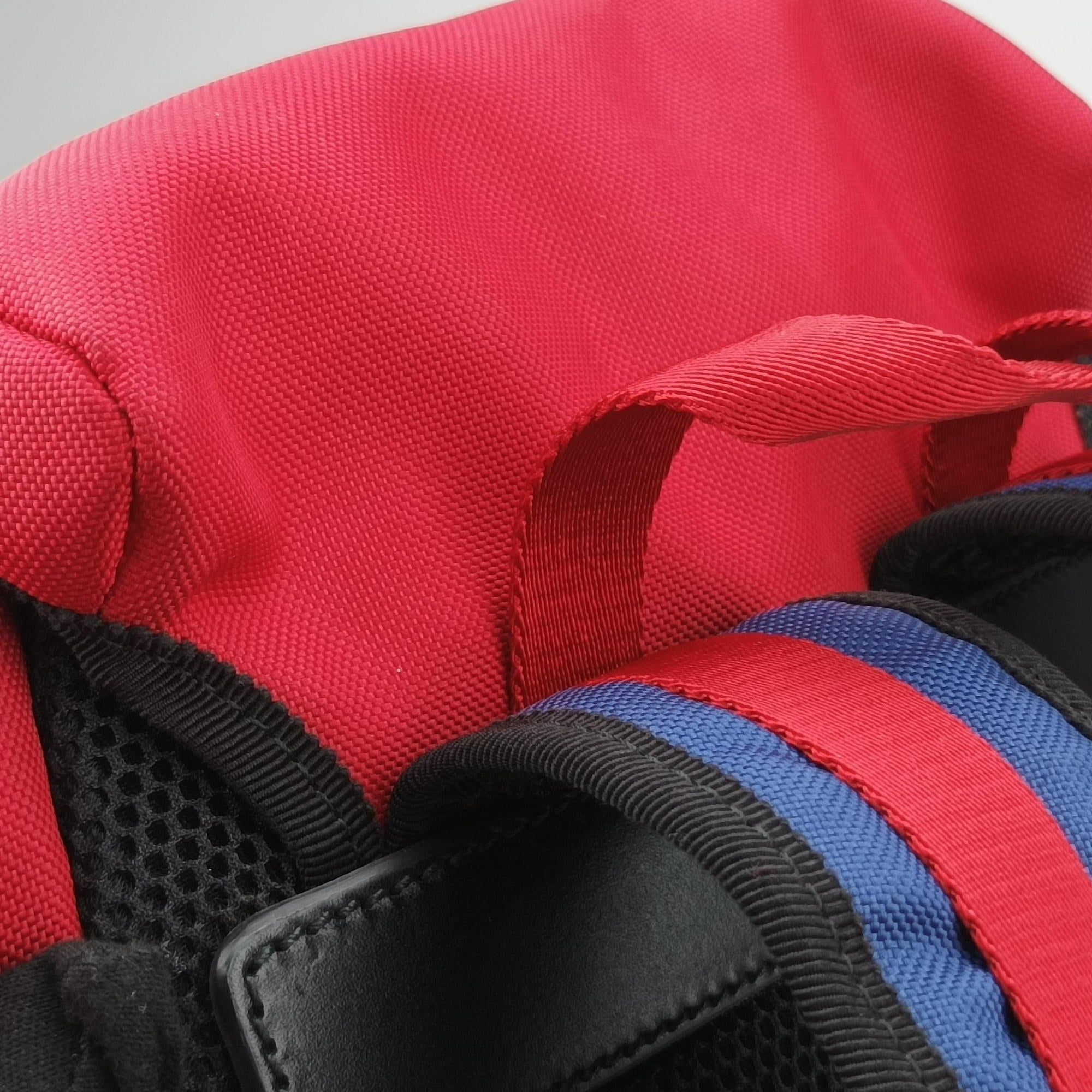 Pre-owned Gucci Techno Vintage Web L'Aveugle Par Amour Embroidered Red canvas 478327 backpack/rucksack | stylenewstar