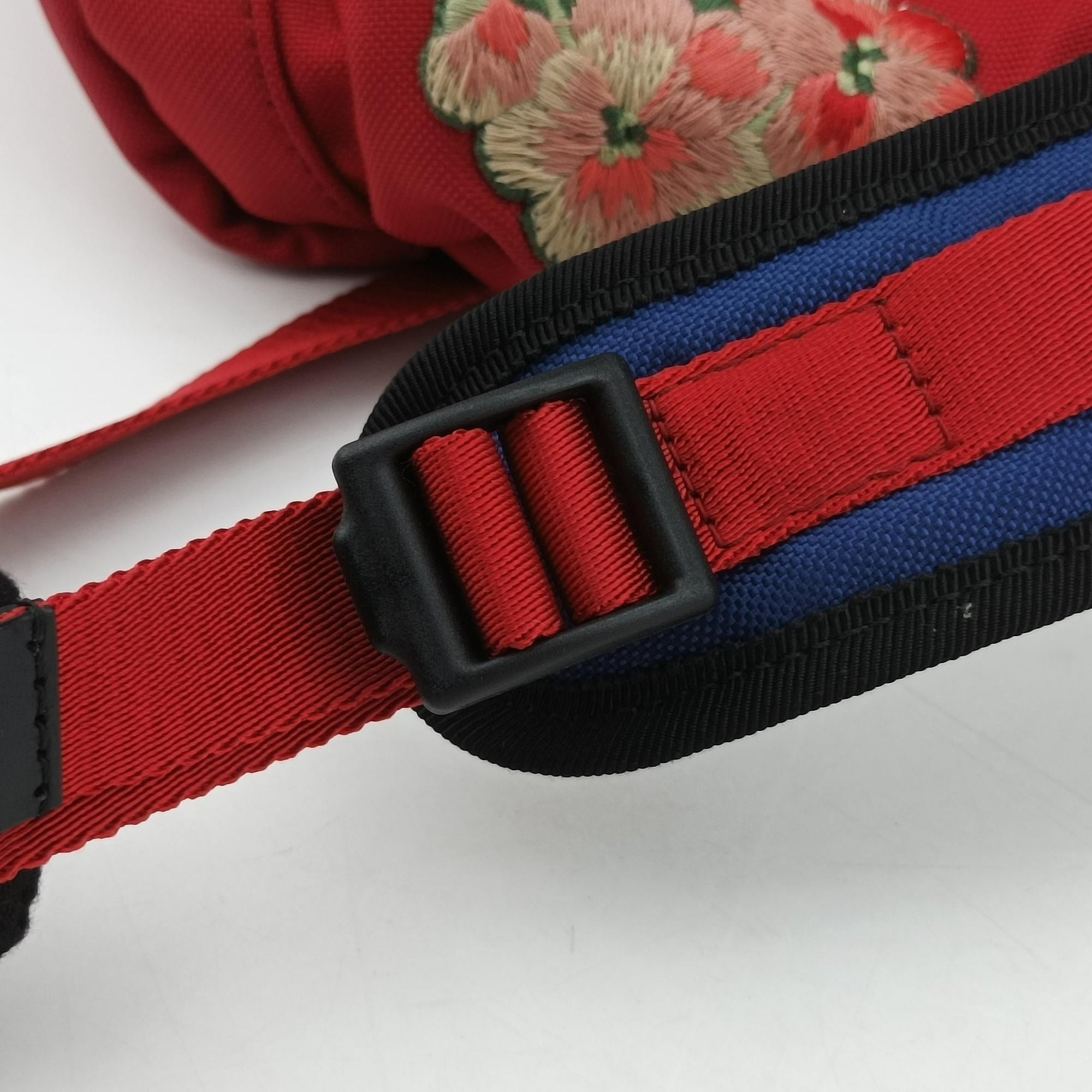 Pre-owned Gucci Techno Vintage Web L'Aveugle Par Amour Embroidered Red canvas 478327 backpack/rucksack | stylenewstar