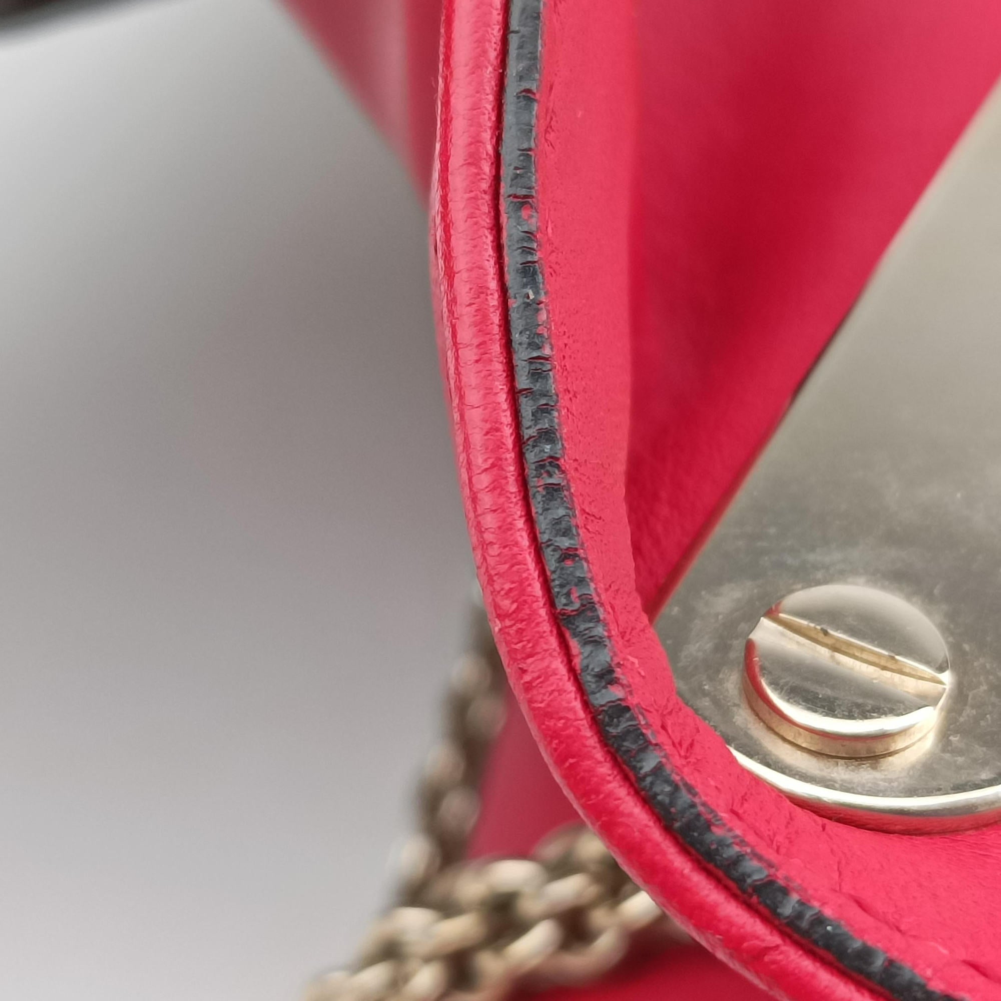 Secondhand Valentino Rockstud VA VA VOOM Red Leather  shoulderbag | stylenewstar