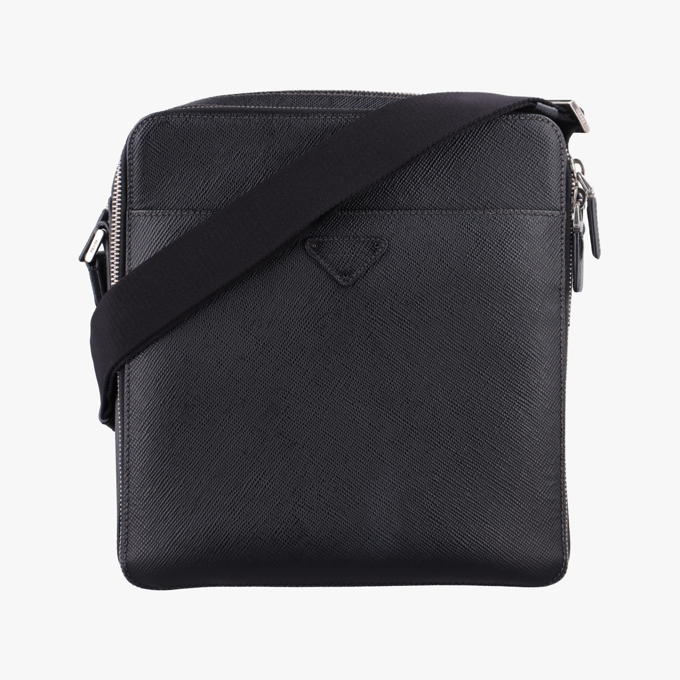 Pre-owned Prada Messenger Black Saffiano leather 2VH004 crossbodybag | stylenewstar