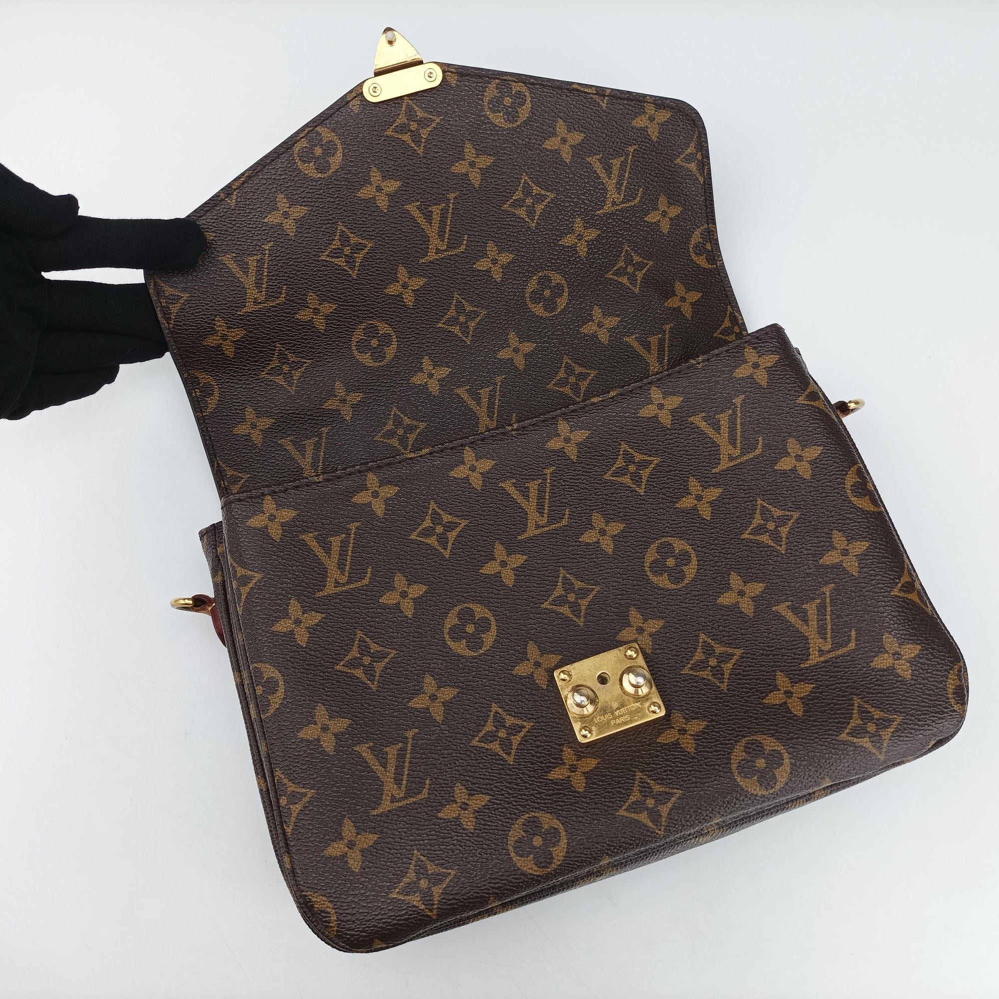 Pre-owned Louis Vuitton Pochette Metis MM Brown Monogram Canvas M44875 shoulderbag | stylenewstar