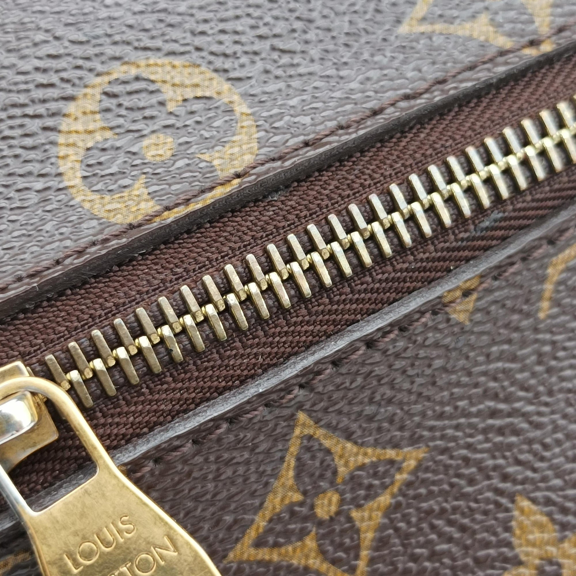 Pre-owned Louis Vuitton Pochette Metis MM Brown Monogram Canvas M44875 shoulderbag | stylenewstar