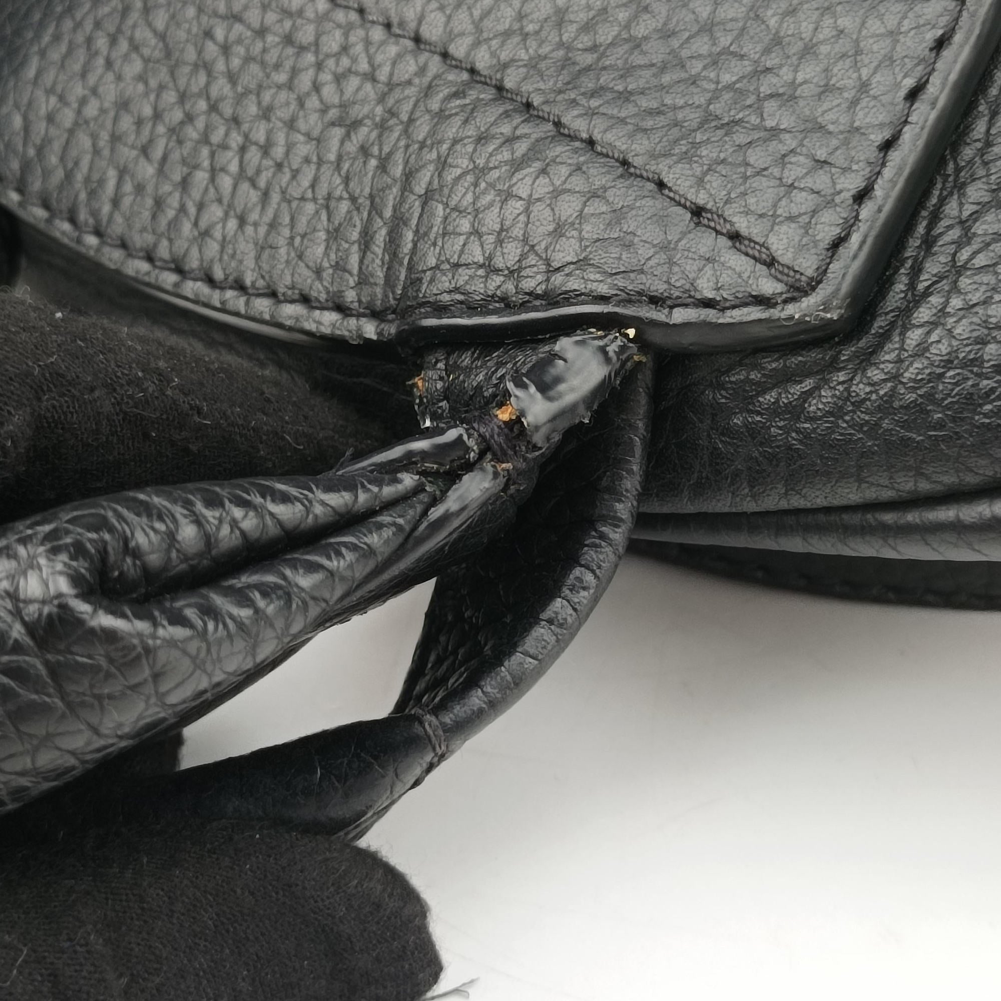 Pre-owned Louis Vuitton ARMAND Noir Taurillon Leather M42687 backpack/rucksack | stylenewstar