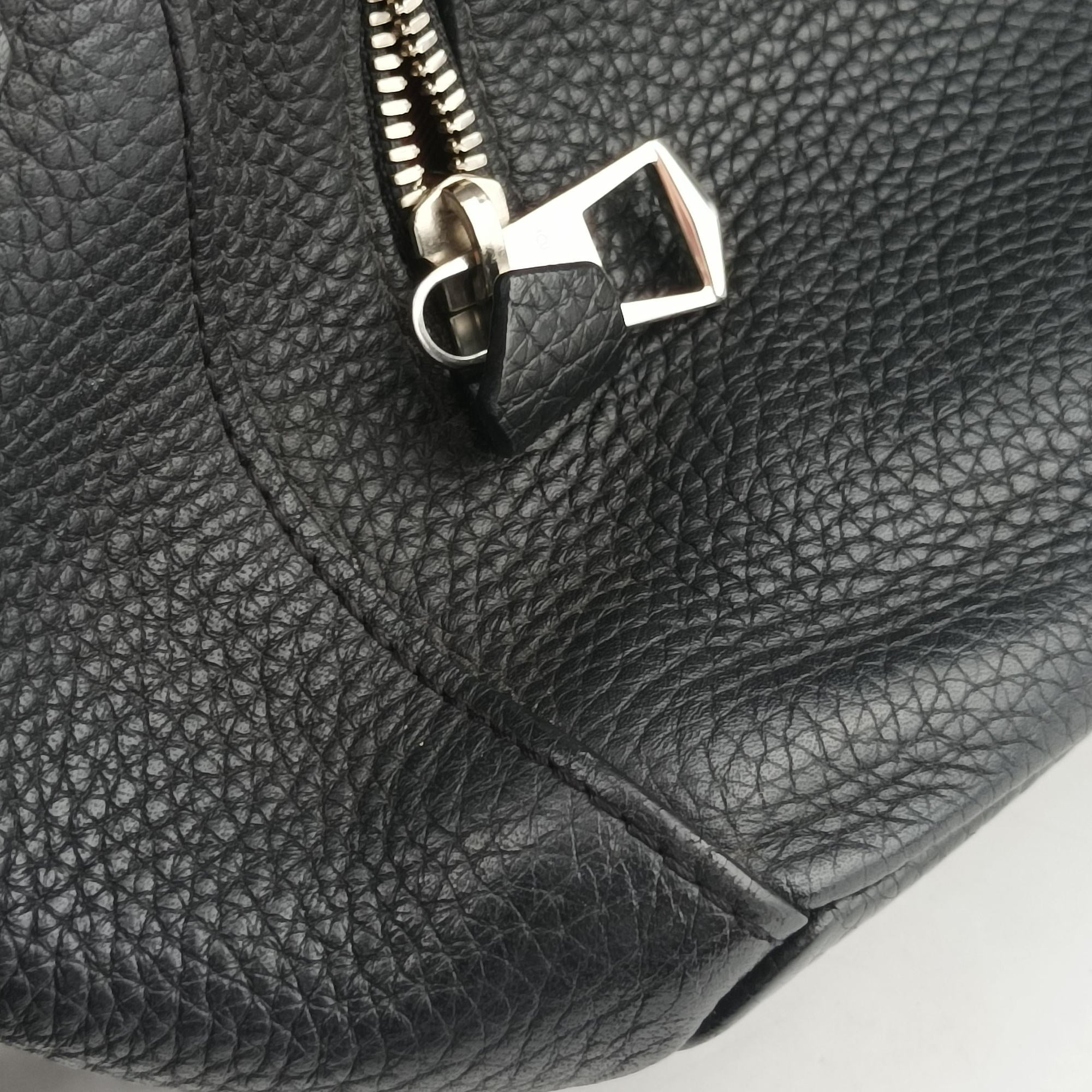 Pre-owned Louis Vuitton ARMAND Noir Taurillon Leather M42687 backpack/rucksack | stylenewstar