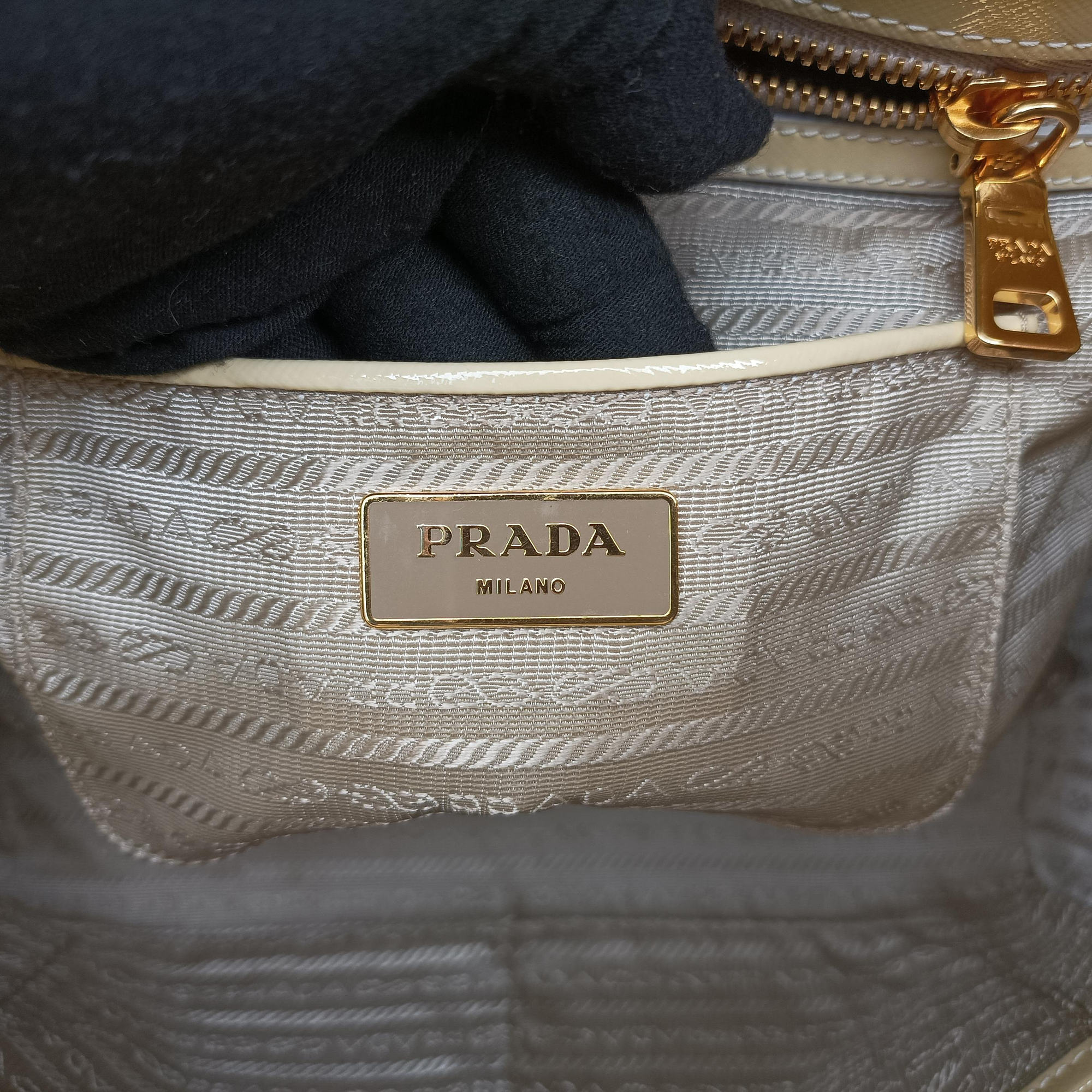 Pre-owned Prada Open tote Yellow SAFFIANO patent  shoulderbag | stylenewstar