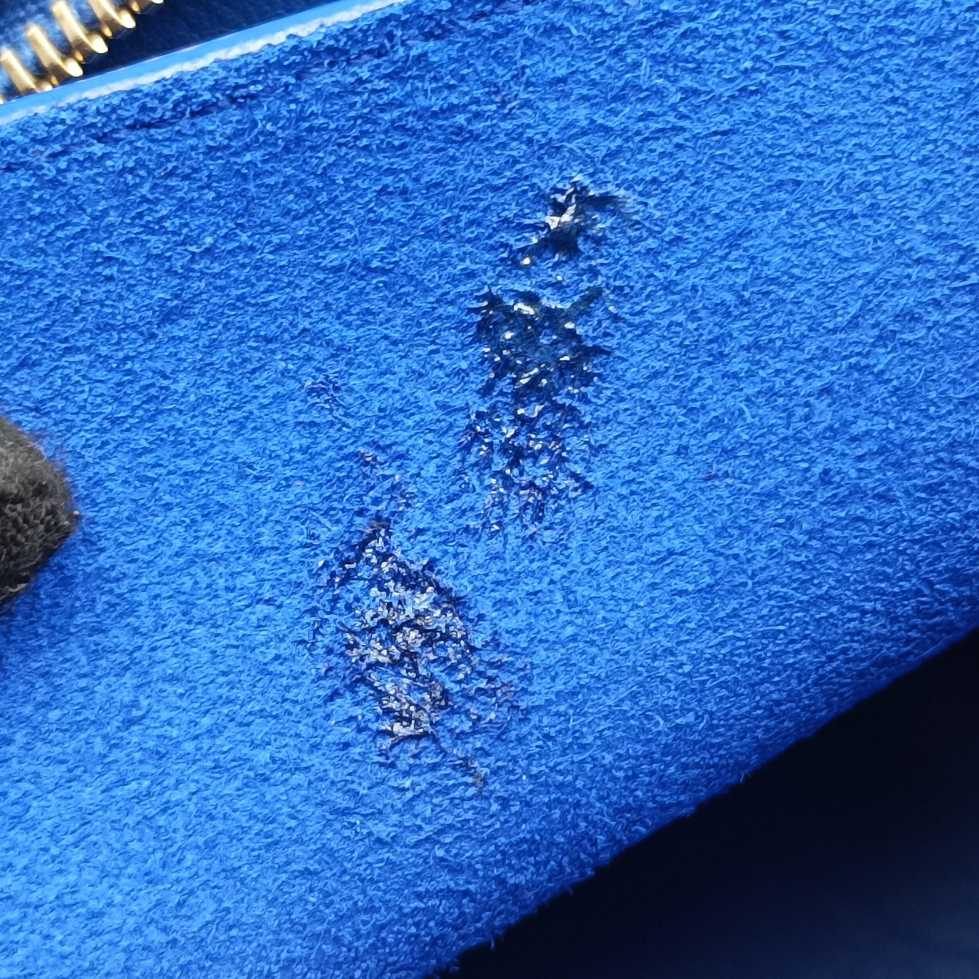Pre-owned Yves Saint Laurent BABY CABAS Blue Leather 394461 shoulderbag | stylenewstar