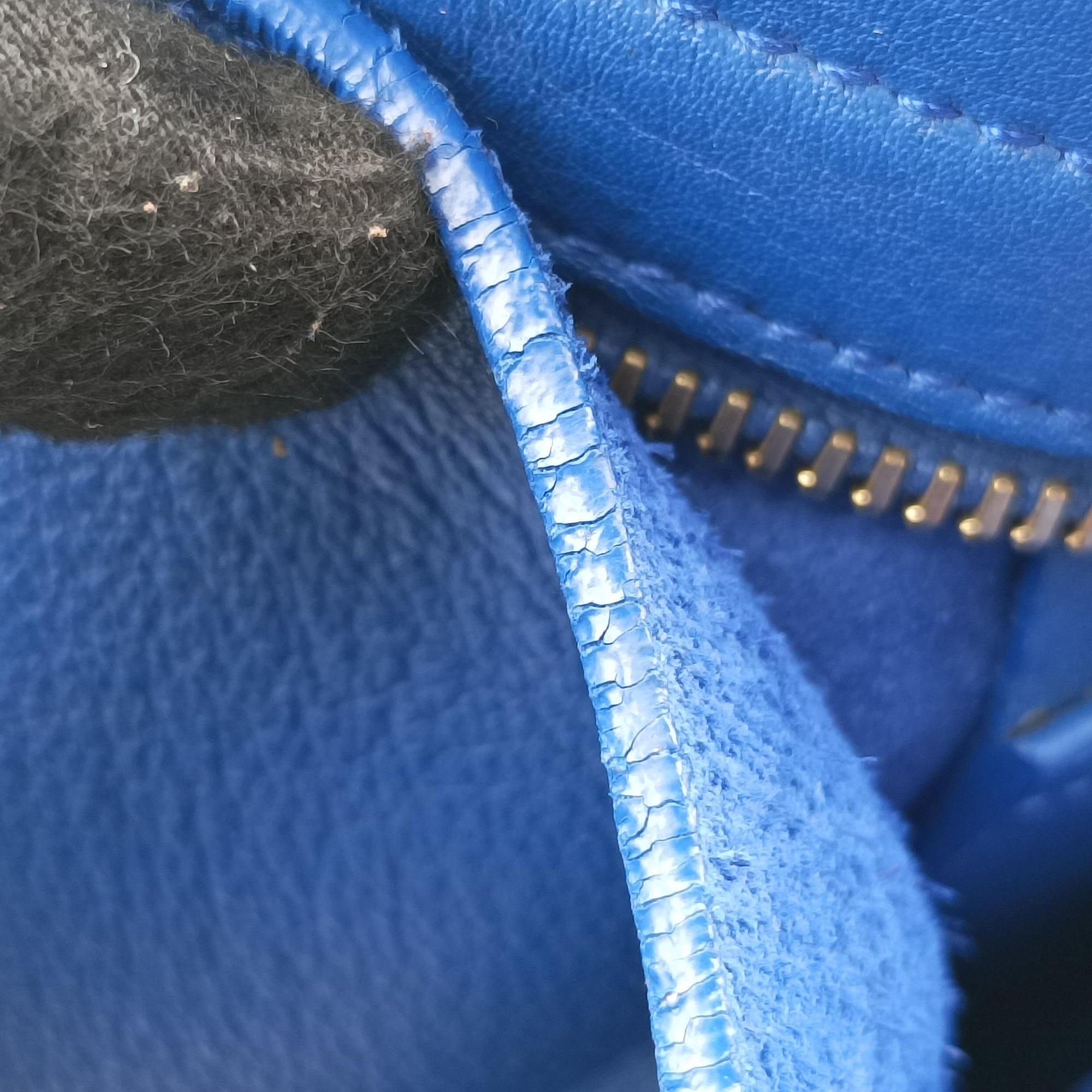 Pre-owned Yves Saint Laurent BABY CABAS Blue Leather 394461 shoulderbag | stylenewstar