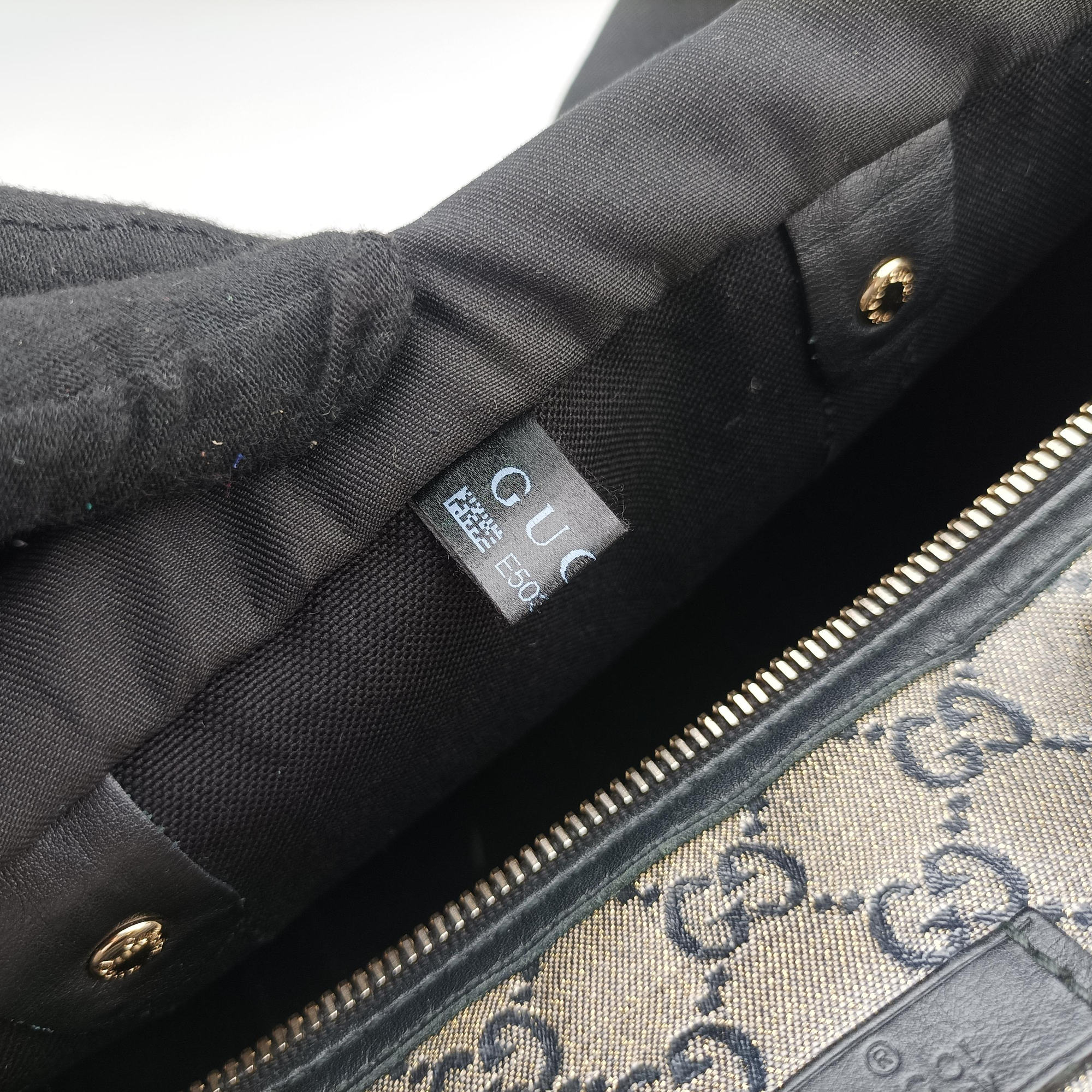 Pre-owned Gucci GG plus Spring Joy GG Supreme Grey PVC coated canvas×Leather 203696 shoulderbag | stylenewstar