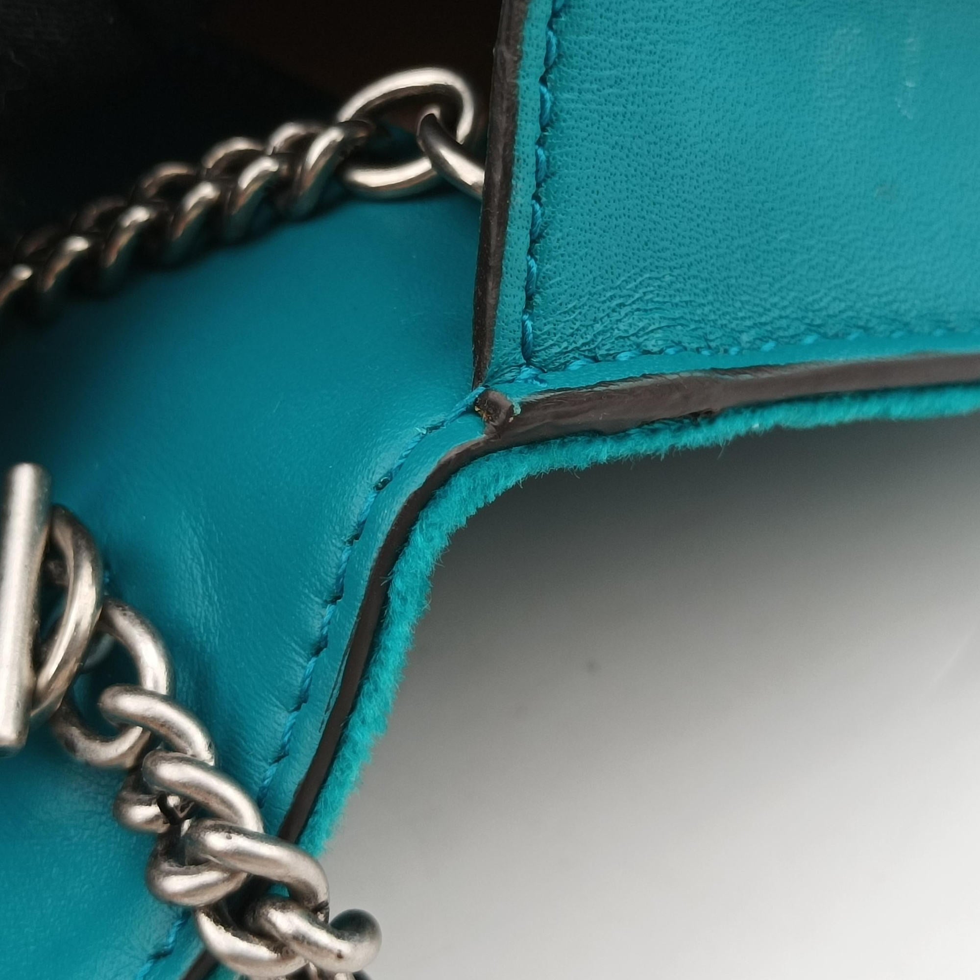 Pre-owned Gucci Dionysus Green velour 476432 shoulderbag | stylenewstar