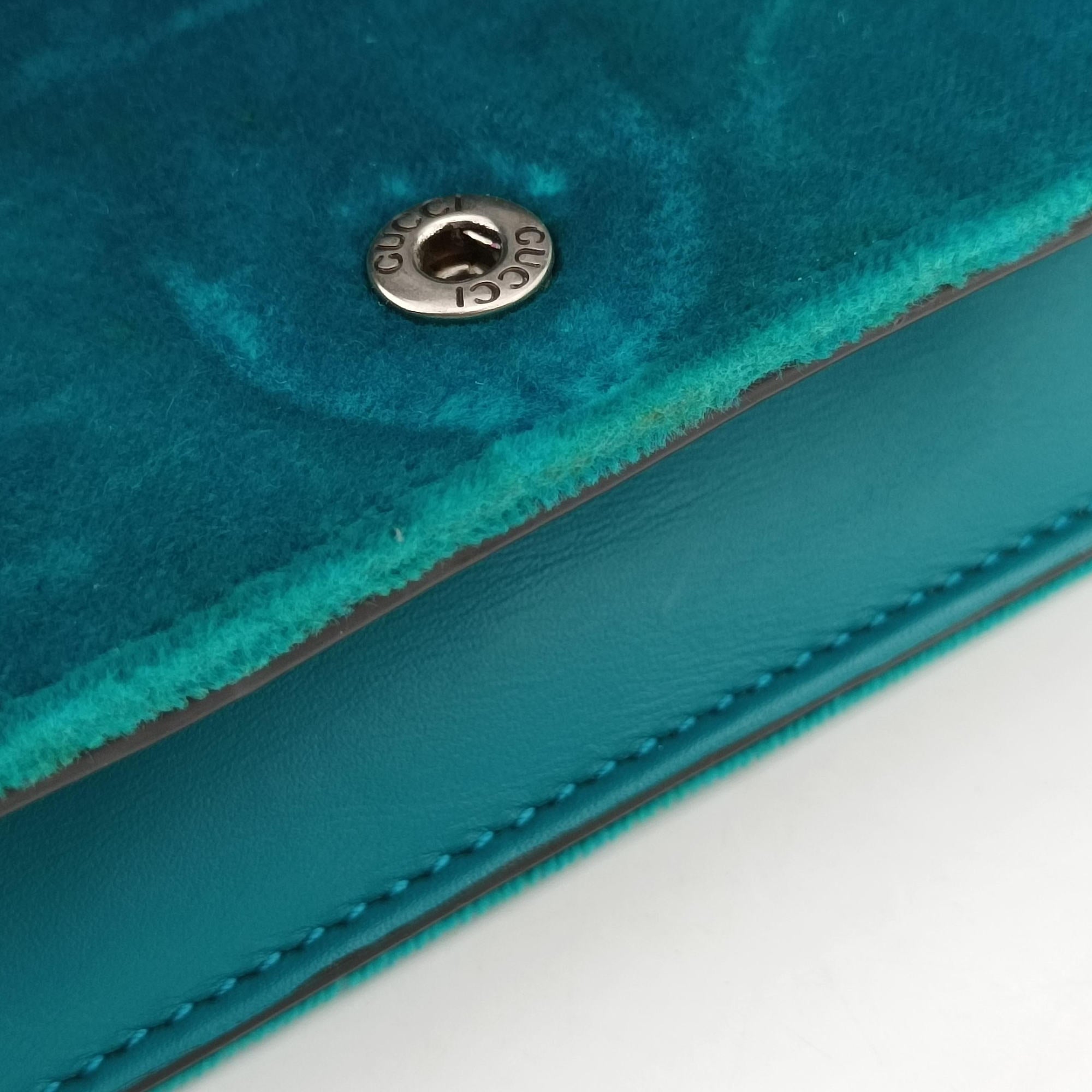 Pre-owned Gucci Dionysus Green velour 476432 shoulderbag | stylenewstar