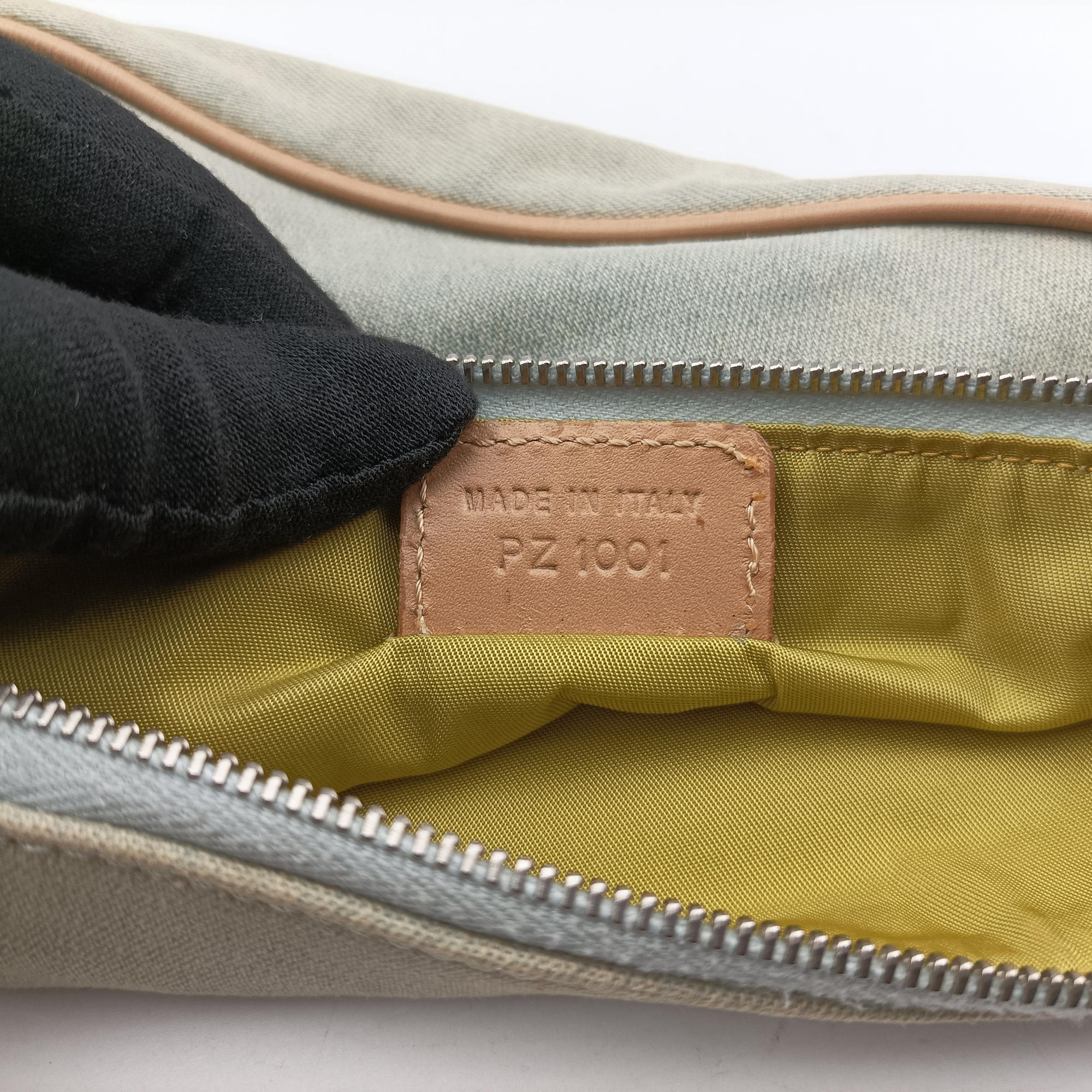 Pre-owned Christian Dior Saddle Blue fabric  handbag | stylenewstar