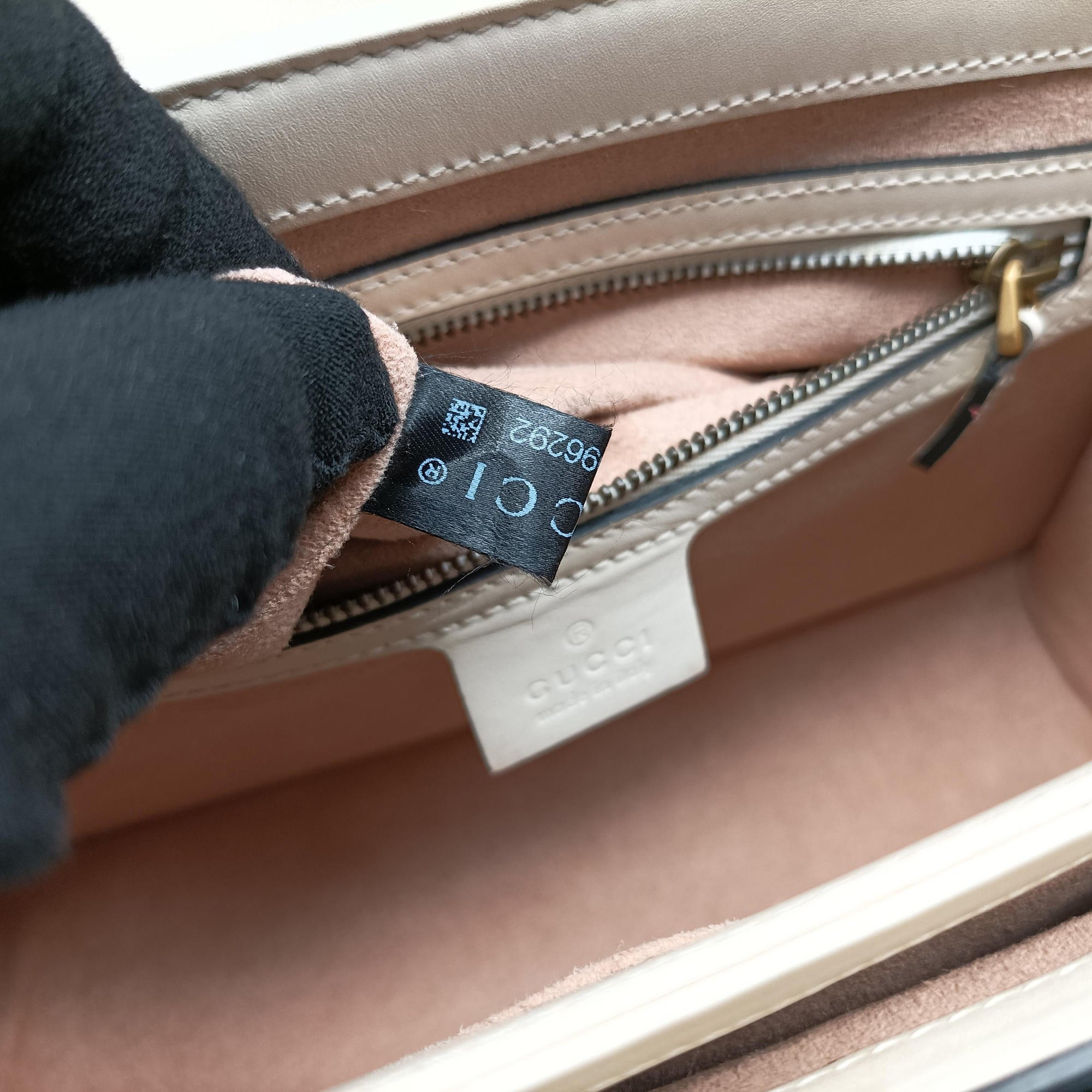 Pre-owned Gucci Queen Margaret Black×white Leather 476541 shoulderbag | stylenewstar