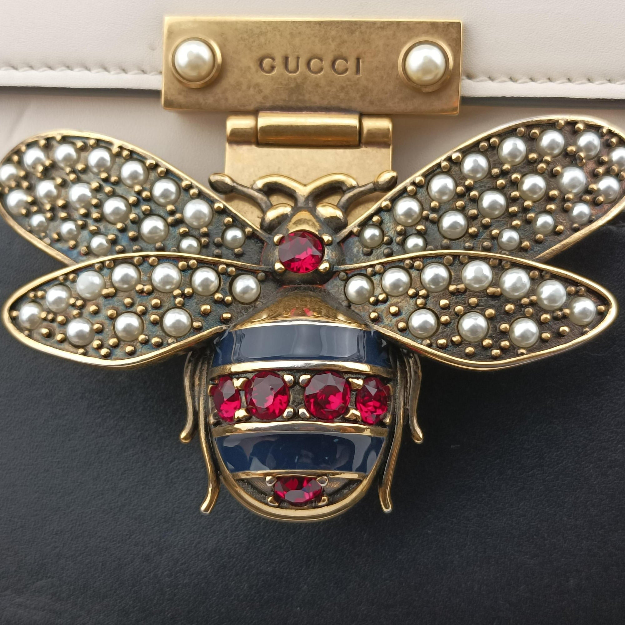 Pre-owned Gucci Queen Margaret Black×white Leather 476541 shoulderbag | stylenewstar