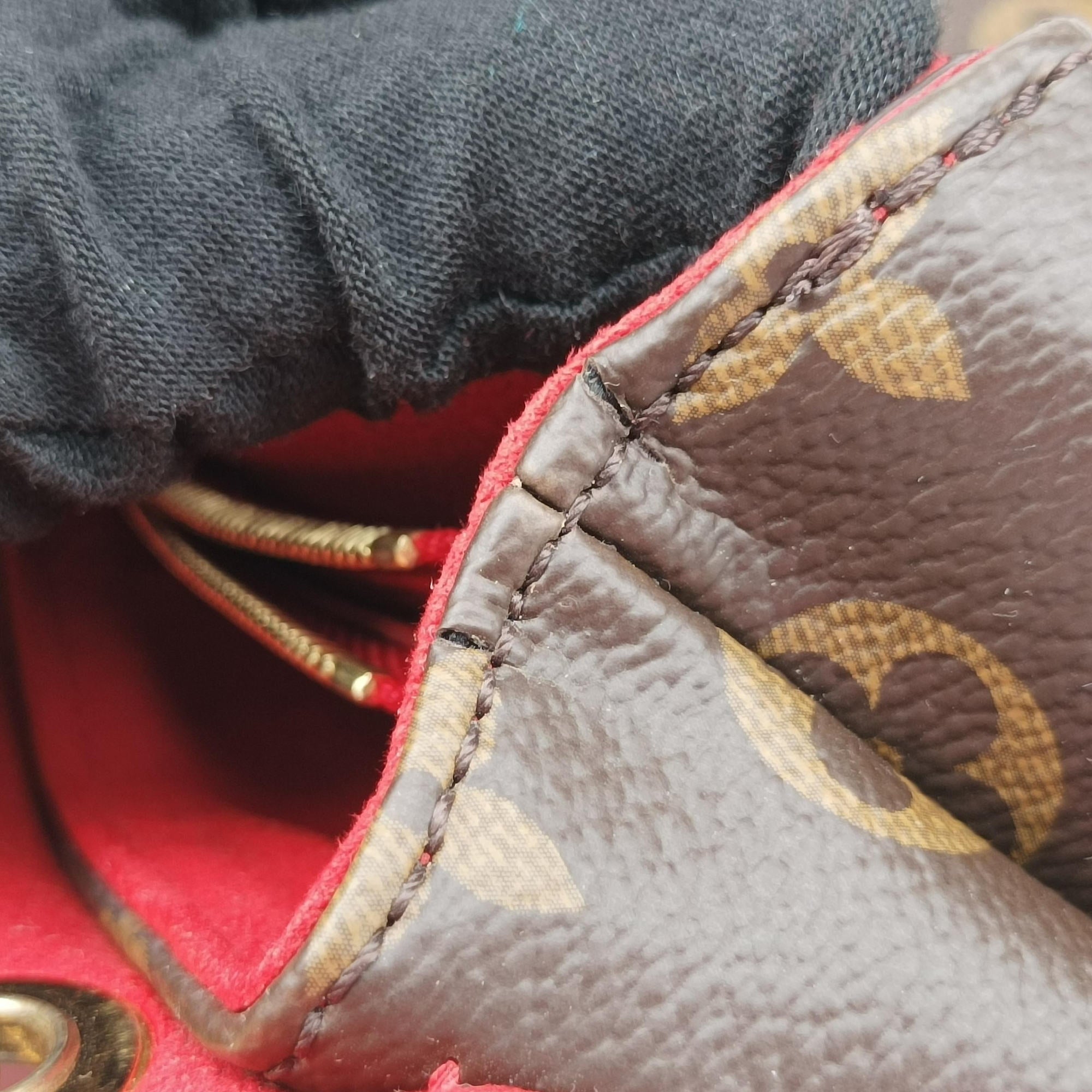 Vintage Louis Vuitton PALLAS Chain Brown×CERISE Monogram Canvas×calf leather M41201 shoulderbag | stylenewstar