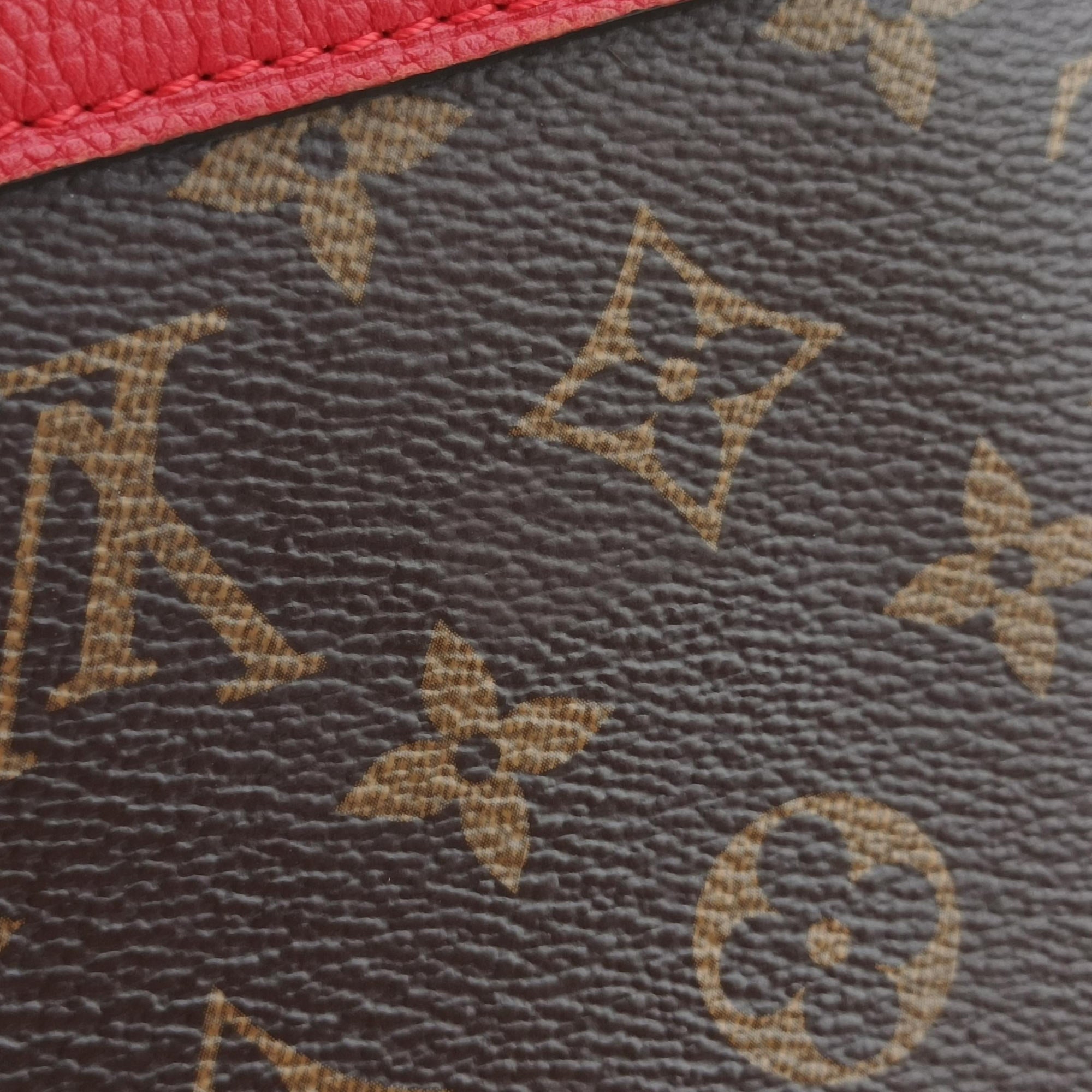 Vintage Louis Vuitton PALLAS Chain Brown×CERISE Monogram Canvas×calf leather M41201 shoulderbag | stylenewstar