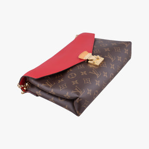 Vintage Louis Vuitton PALLAS Chain Brown×CERISE Monogram Canvas×calf leather M41201 shoulderbag | stylenewstar