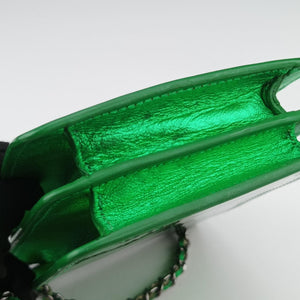 Pre-owned Chanel Cocomark phone holder Green Patent Leather A92304 shoulderbag | stylenewstar