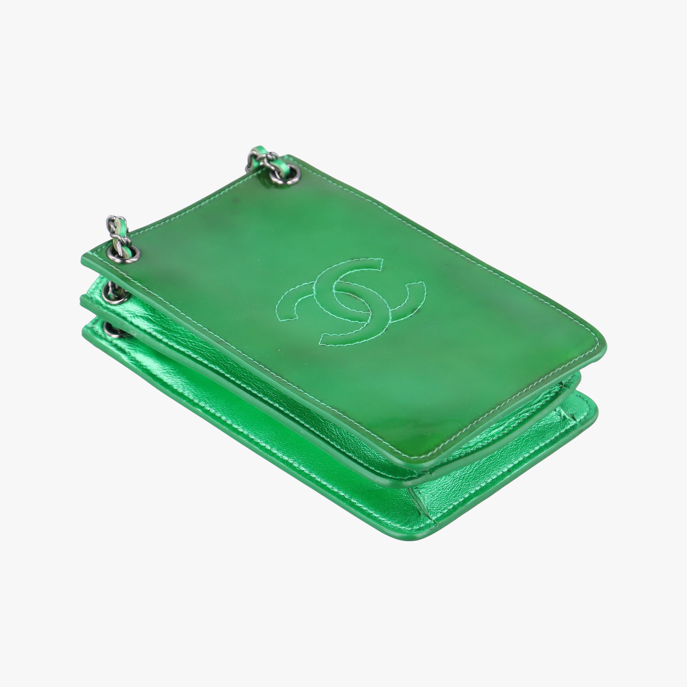 Pre-owned Chanel Cocomark phone holder Green Patent Leather A92304 shoulderbag | stylenewstar