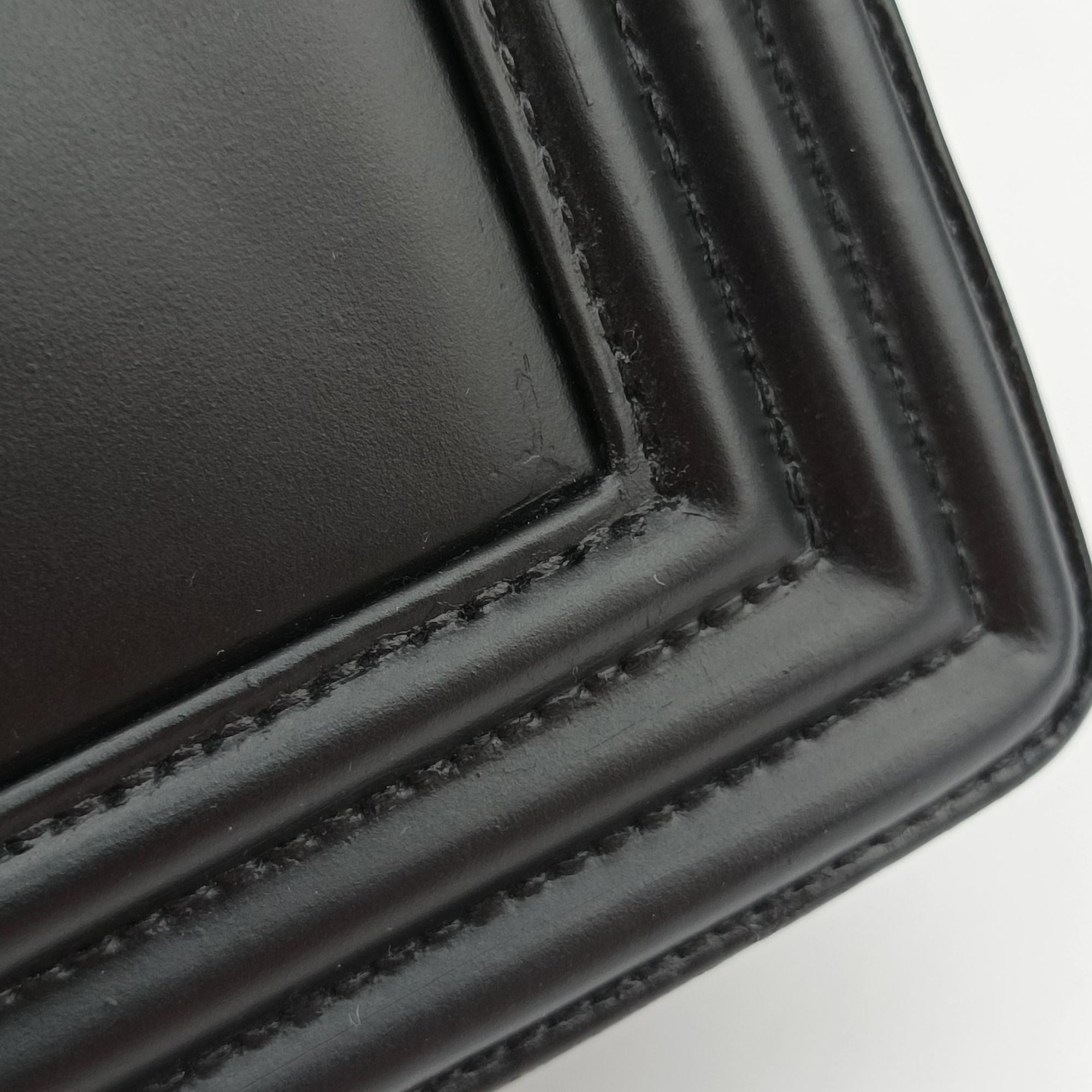 Pre-owned Chanel BOY CHANEL Black Leather A92193 shoulderbag | stylenewstar