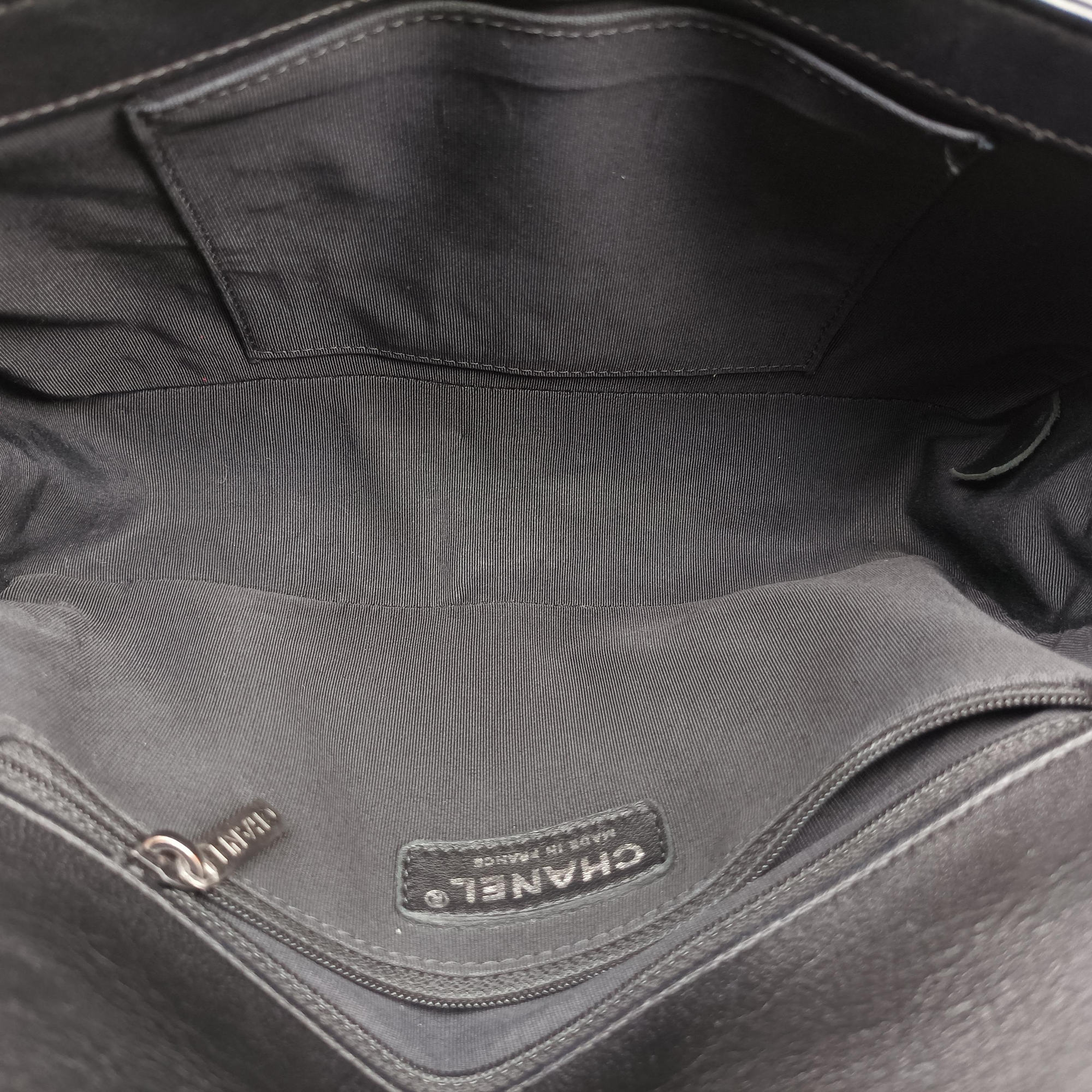 Pre-owned Chanel BOY CHANEL Black Leather A92193 shoulderbag | stylenewstar