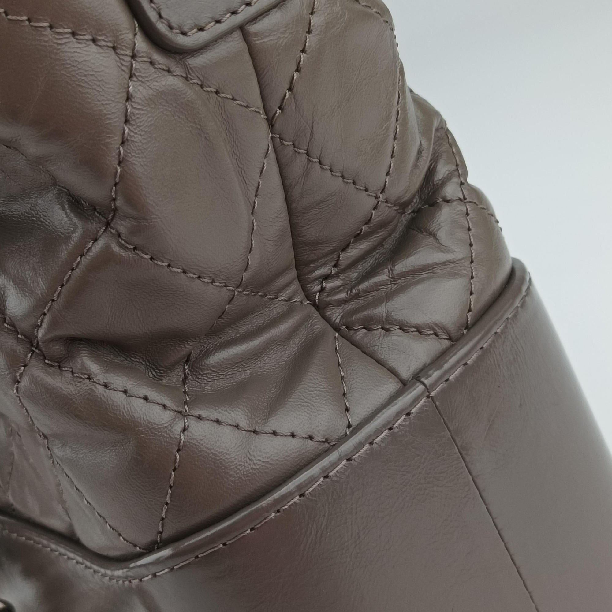 Pre-owned Chanel GABRIELLE Brown leather A93824 shoulderbag | stylenewstar