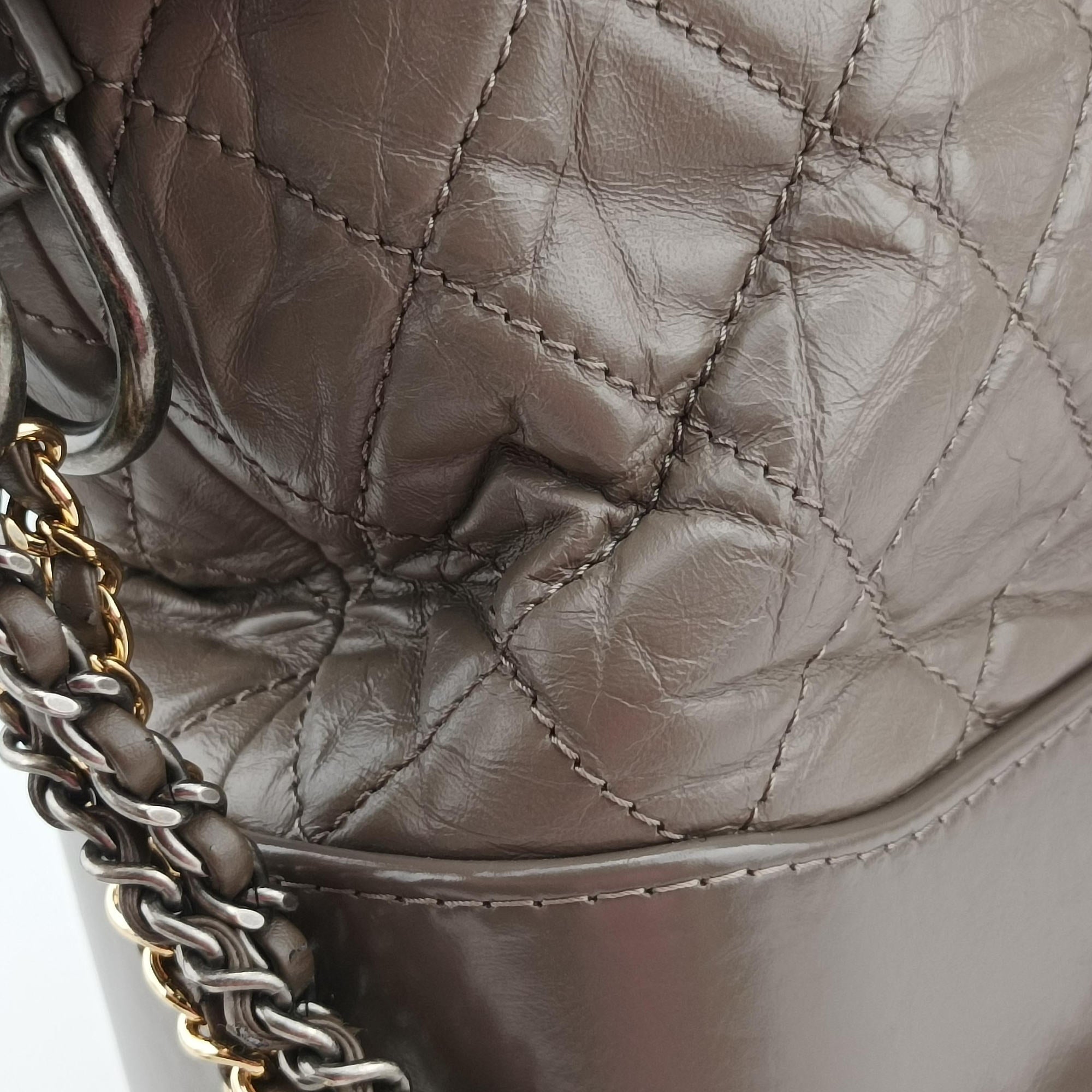 Pre-owned Chanel GABRIELLE Brown leather A93824 shoulderbag | stylenewstar