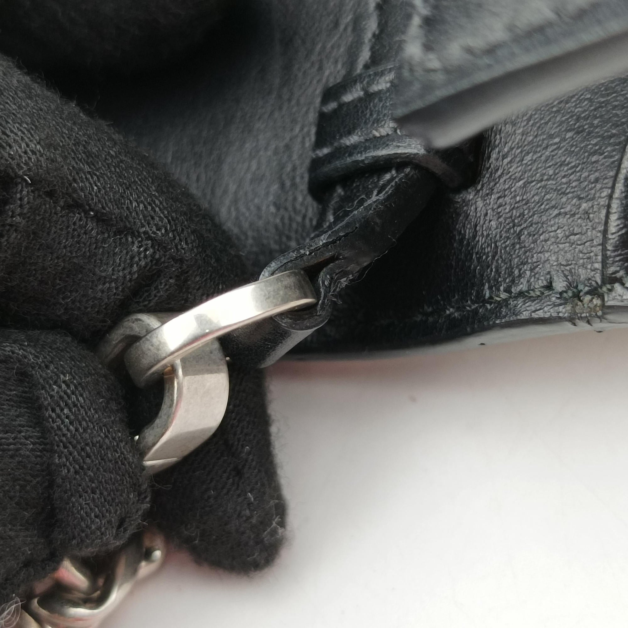 Pre-owned Prada Cahier Black Leather 1BH018 shoulderbag | stylenewstar