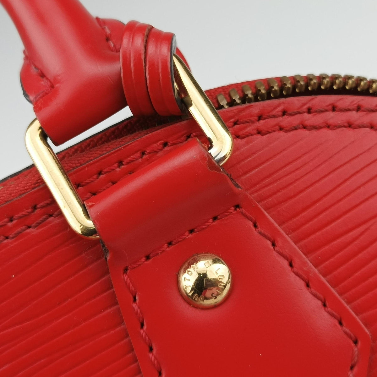 Pre-owned Louis Vuitton Alma BB Red EPI M53513 shoulderbag | stylenewstar