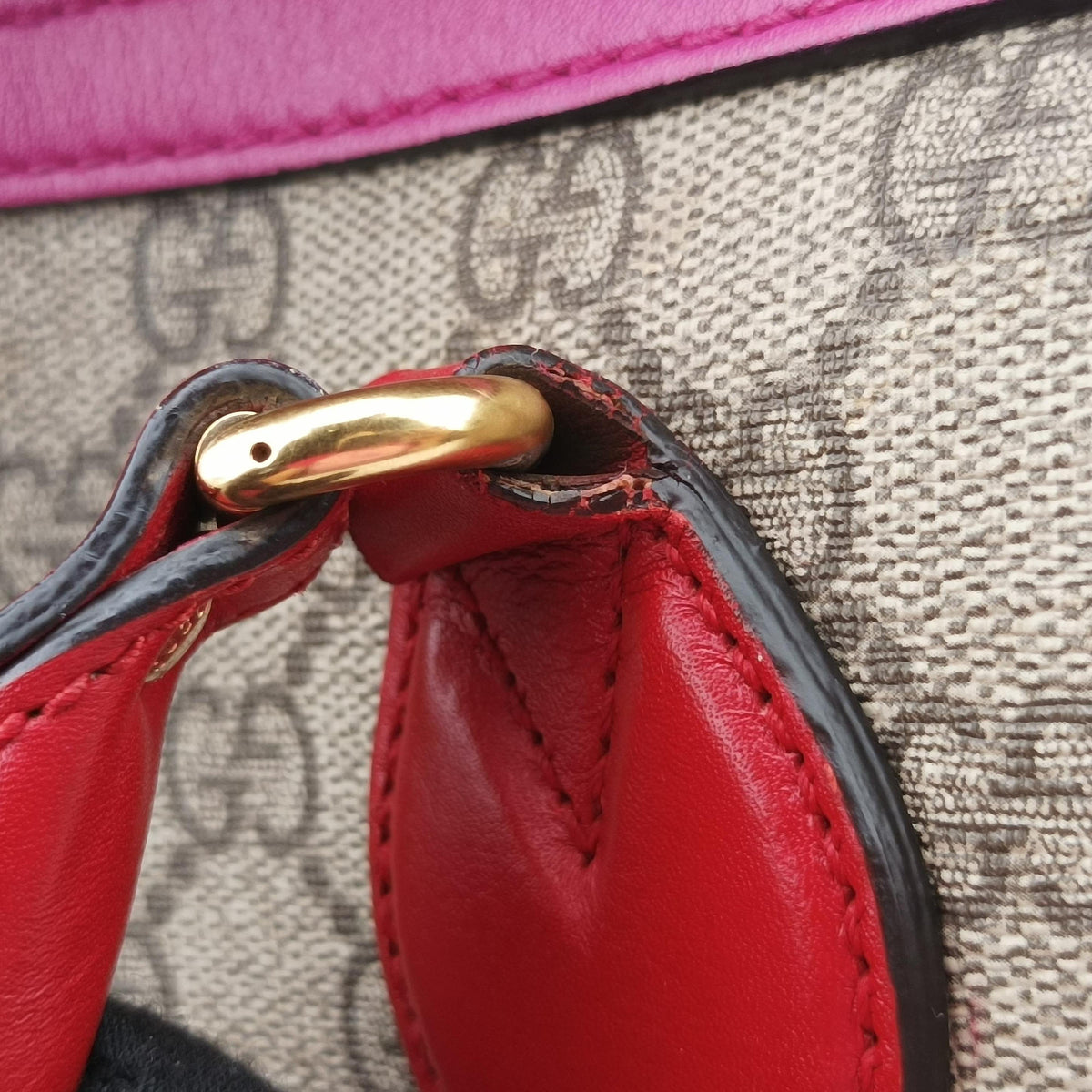 Pre-owned Gucci GG SUPREME beige×red×pink PVC coated canvas×Leather 409529 shoulderbag | stylenewstar