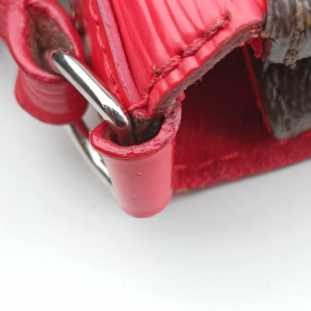 Pre-owned Louis Vuitton SAINT MICHEL Brown×COQUELICOT Monogram Canvas×epi M44031 shoulderbag | stylenewstar