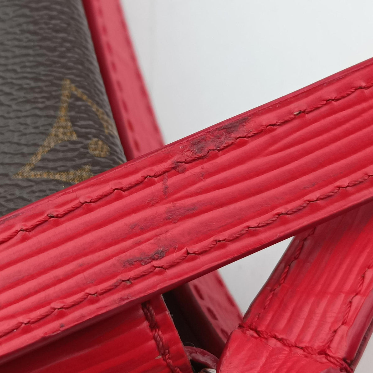 Pre-owned Louis Vuitton SAINT MICHEL Brown×COQUELICOT Monogram Canvas×epi M44031 shoulderbag | stylenewstar