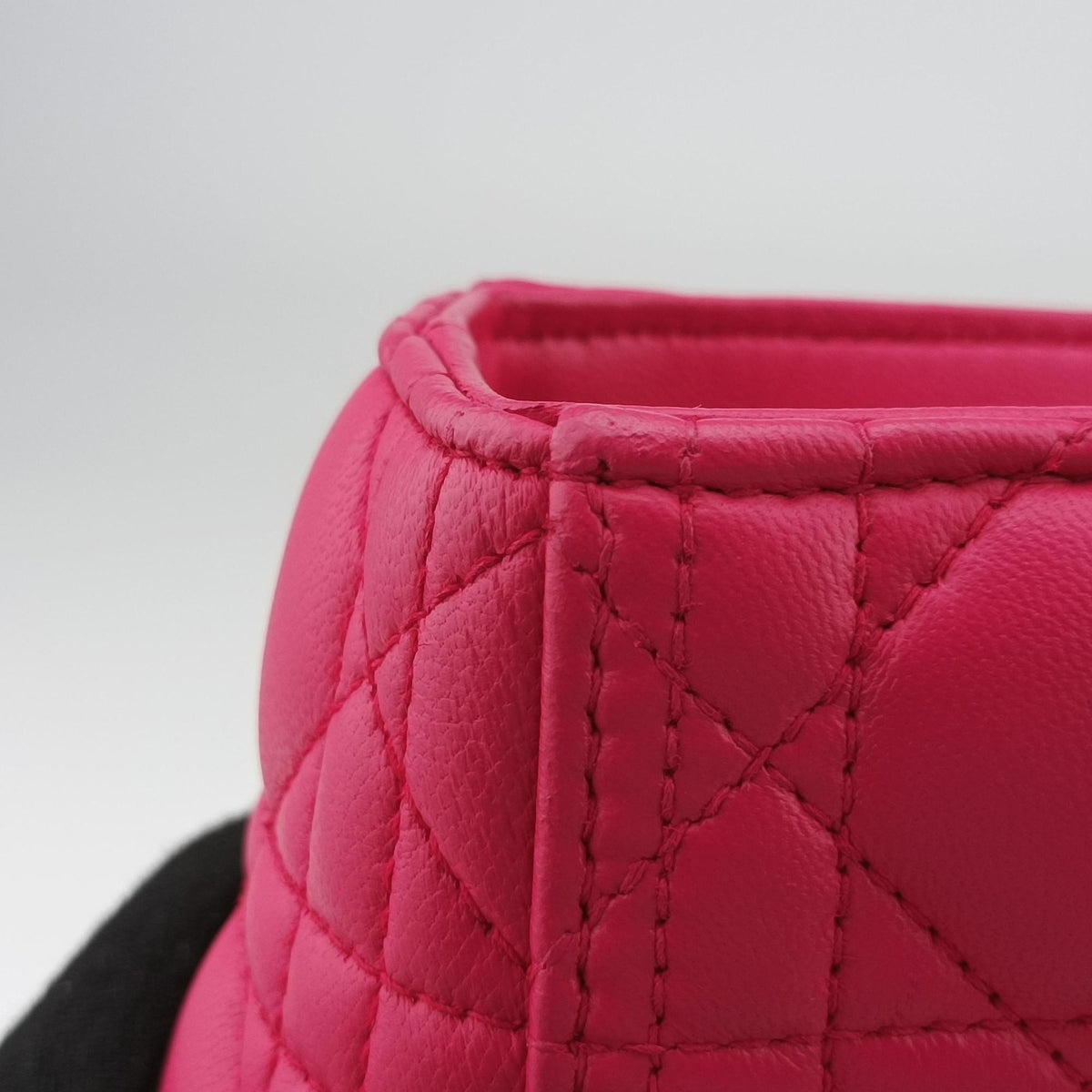 Pre-owned Christian Dior Lady dior Rose Lambskin  handbag | stylenewstar