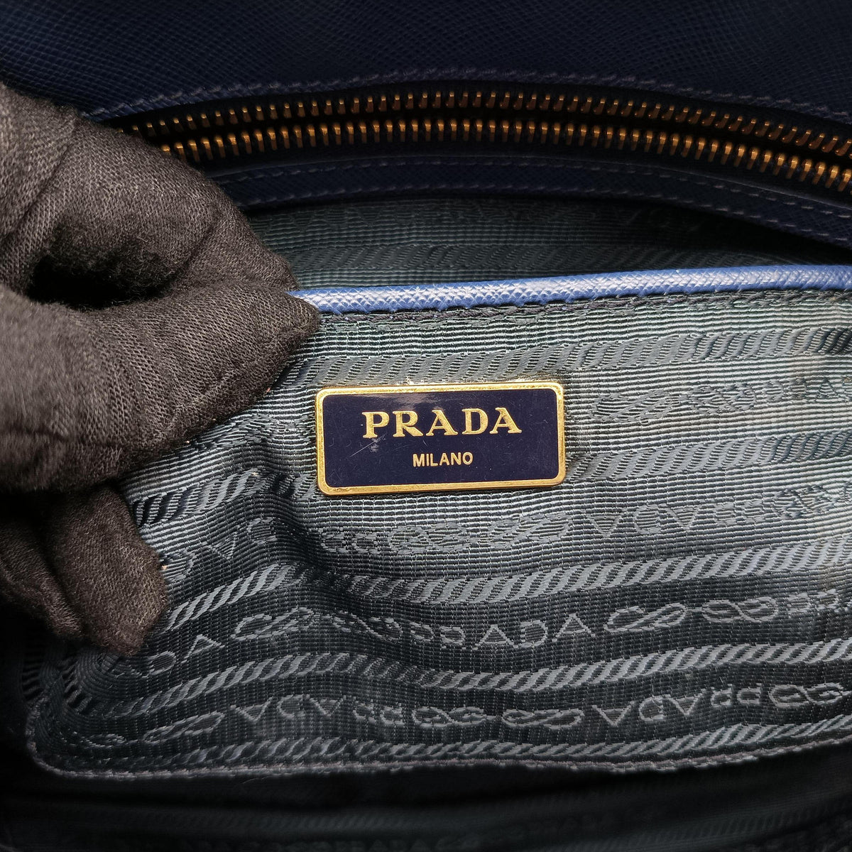 Pre-owned Prada Galleria Blue SAFFIANO Leather BN2274 handbag | stylenewstar