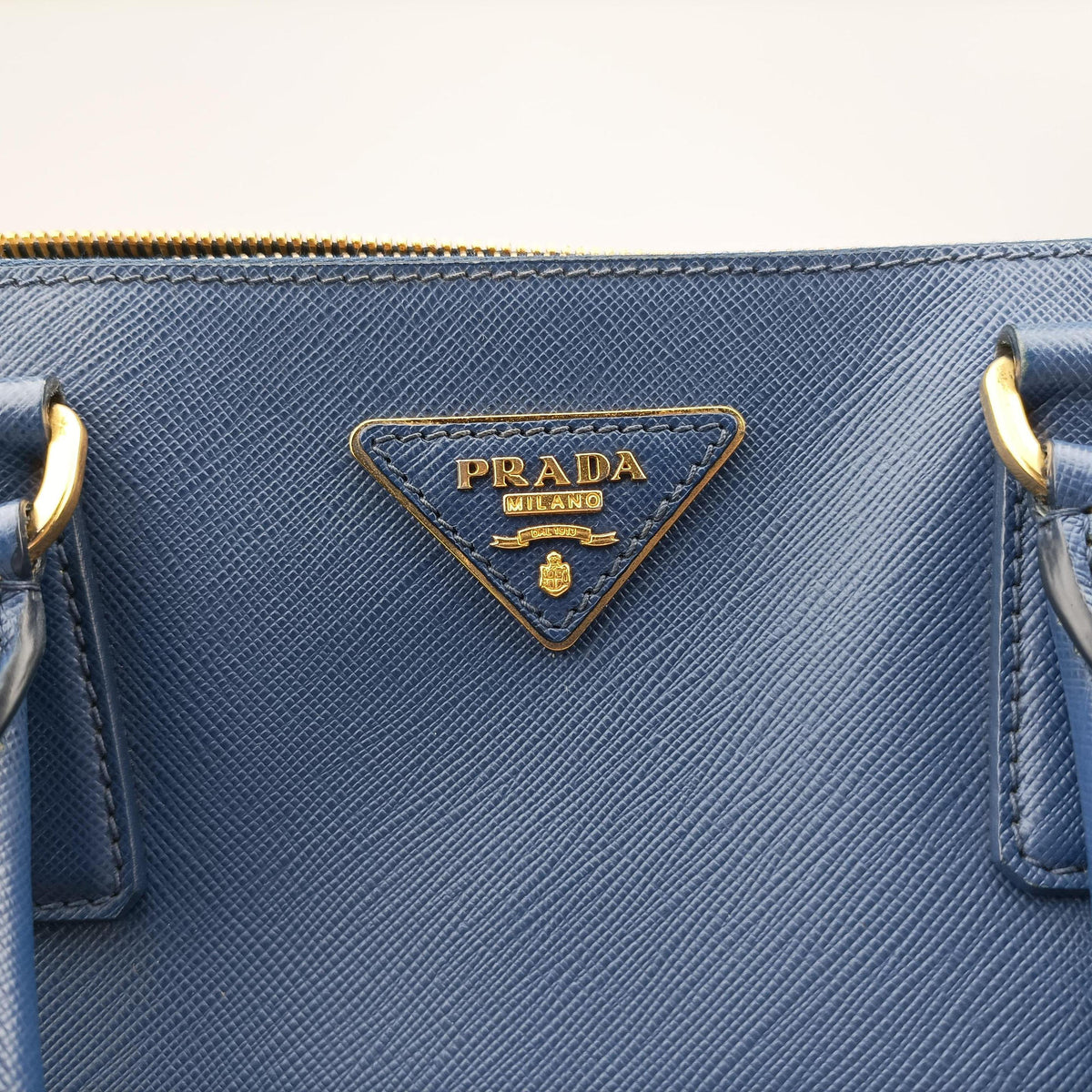 Pre-owned Prada Galleria Blue SAFFIANO Leather BN2274 handbag | stylenewstar