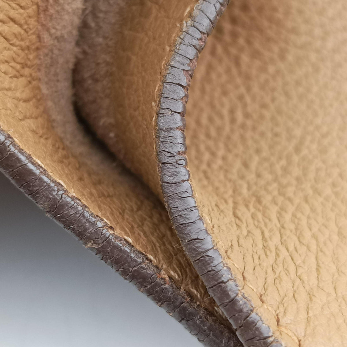 Pre-owned Hermes Good news Brown Taurillon Clemence  shoulderbag | stylenewstar