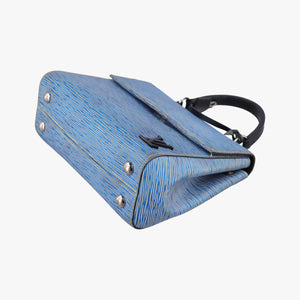 Pre-owned Louis Vuitton Cluny BB Blue Epi M51392 shoulderbag | stylenewstar