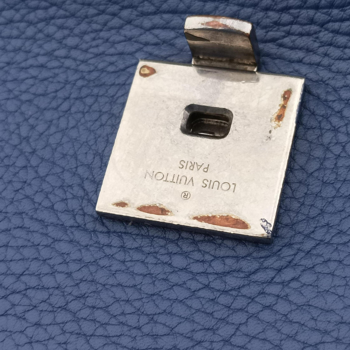 Pre-owned Louis Vuitton VOLTA ブルー Taurillon leather M50255 shoulderbag | stylenewstar
