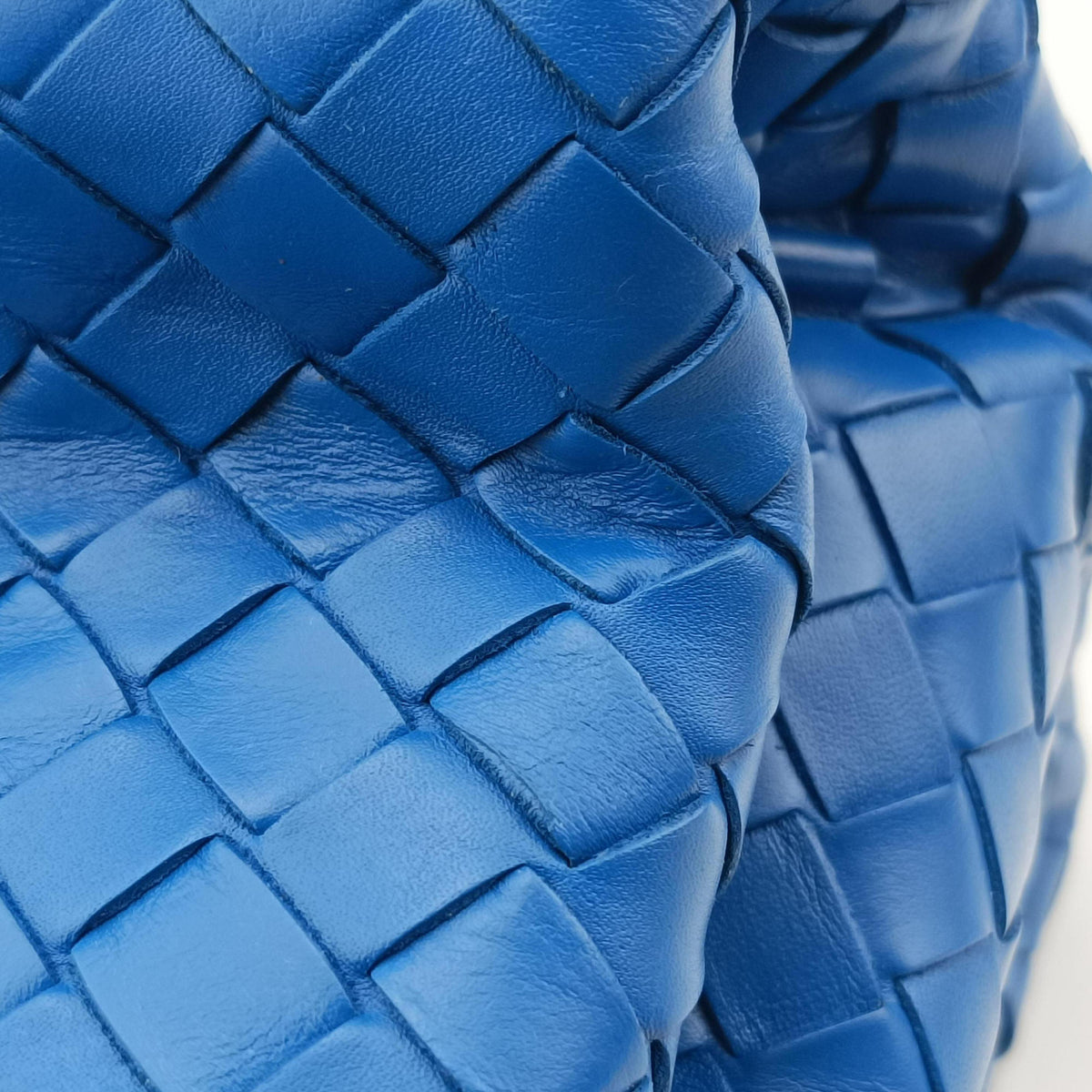 Pre-owned Bottega Veneta Roma Intrecciato Blue lambskin  handbag | stylenewstar
