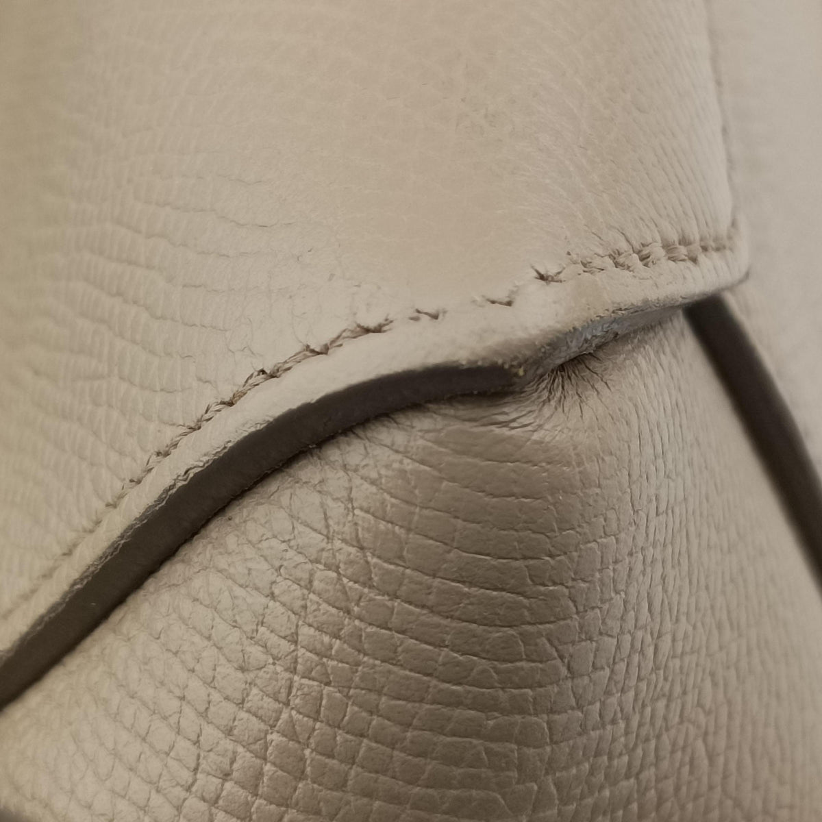 Pre-owned Celine Belt Mini Beige Leather  shoulderbag | stylenewstar
