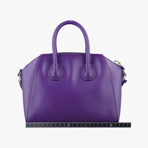 Secondhand Givenchy Antigona Purple Leather  shoulderbag | stylenewstar