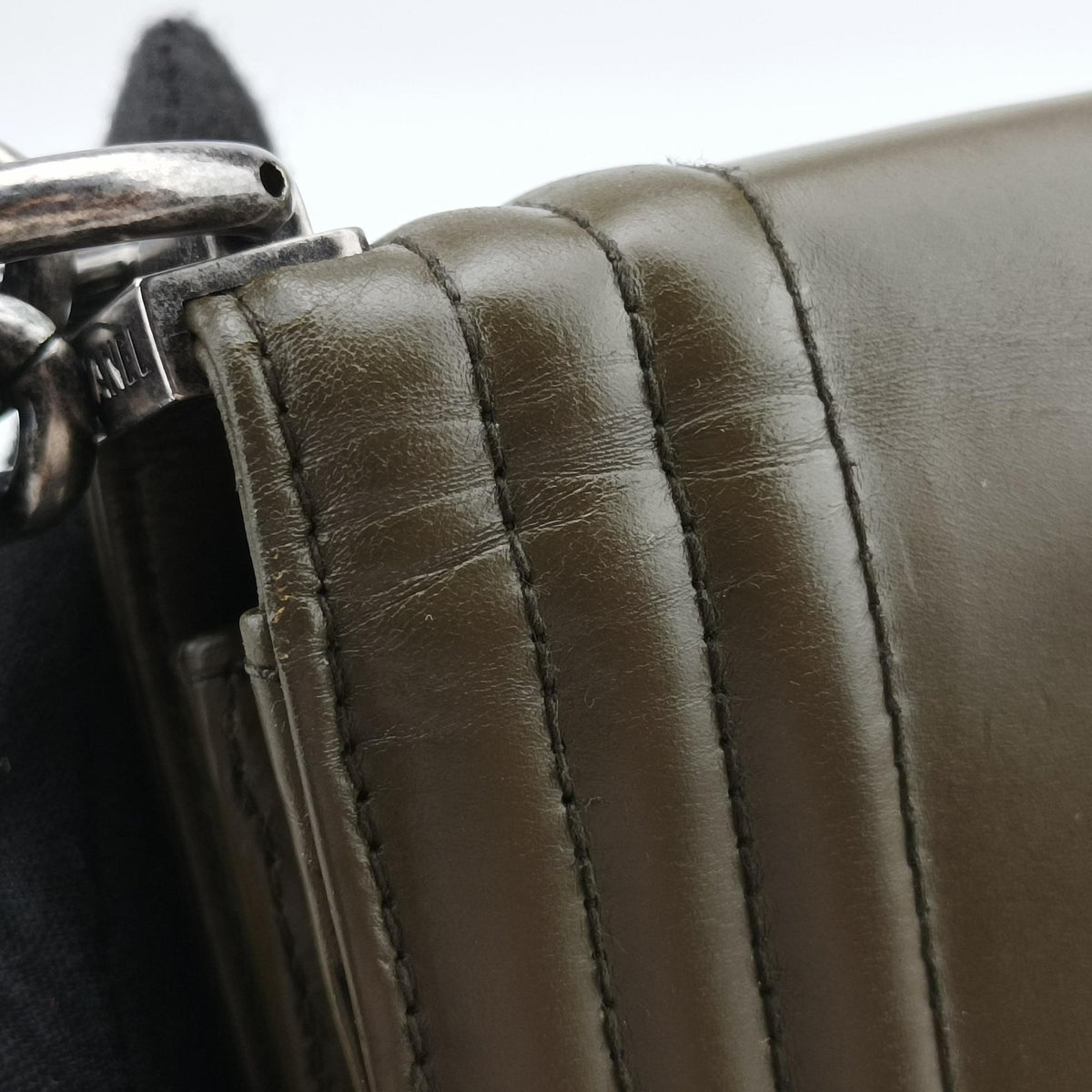 Secondhand Chanel BOY CHANEL Brown Leather A66711 shoulderbag | stylenewstar