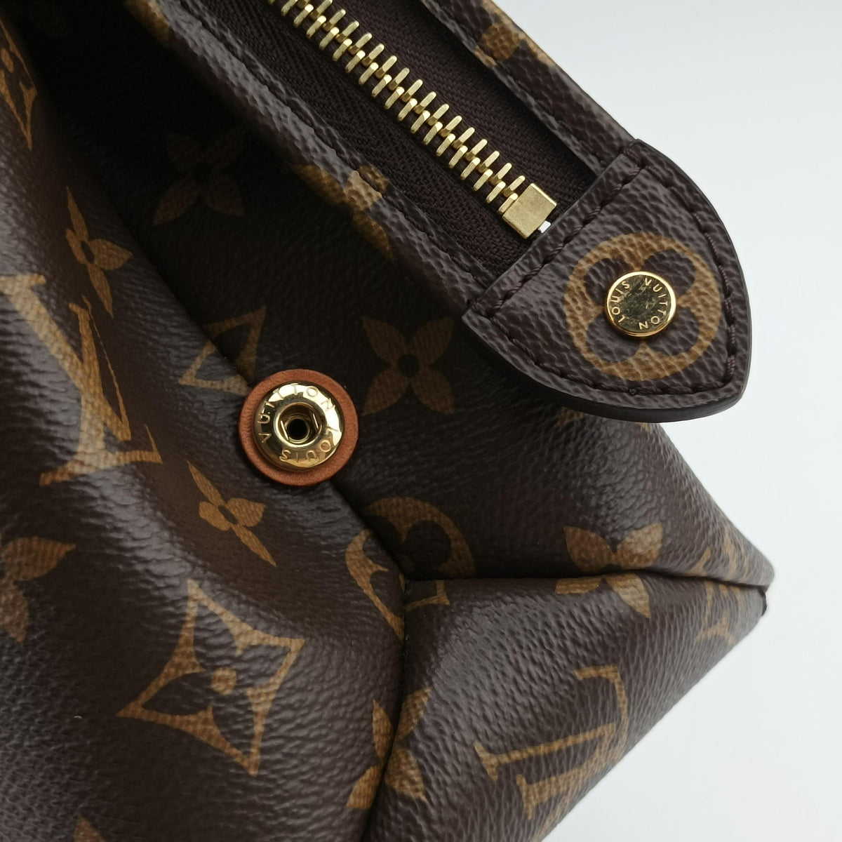 Secondhand Louis Vuitton Petit Palais PM Brown Monogram Canvas M45900 shoulderbag | stylenewstar