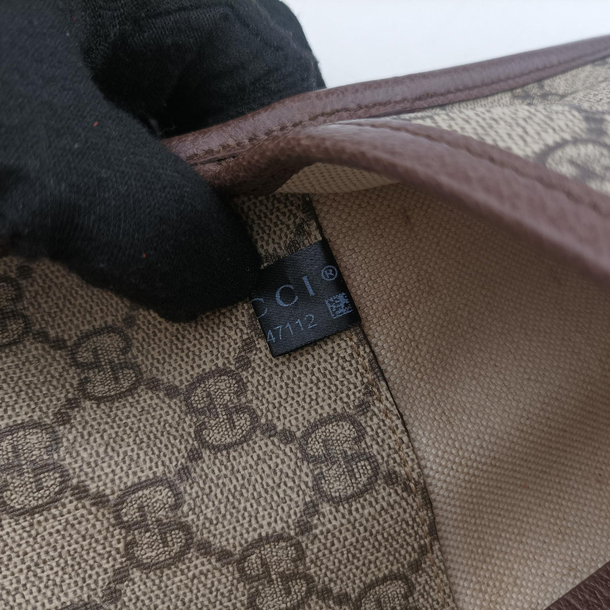 Pre-owned Gucci NEO VINTAGE GG Supreme beige×Brown PVC coated canvas×Leather 493930 bum bag/waist bag | stylenewstar