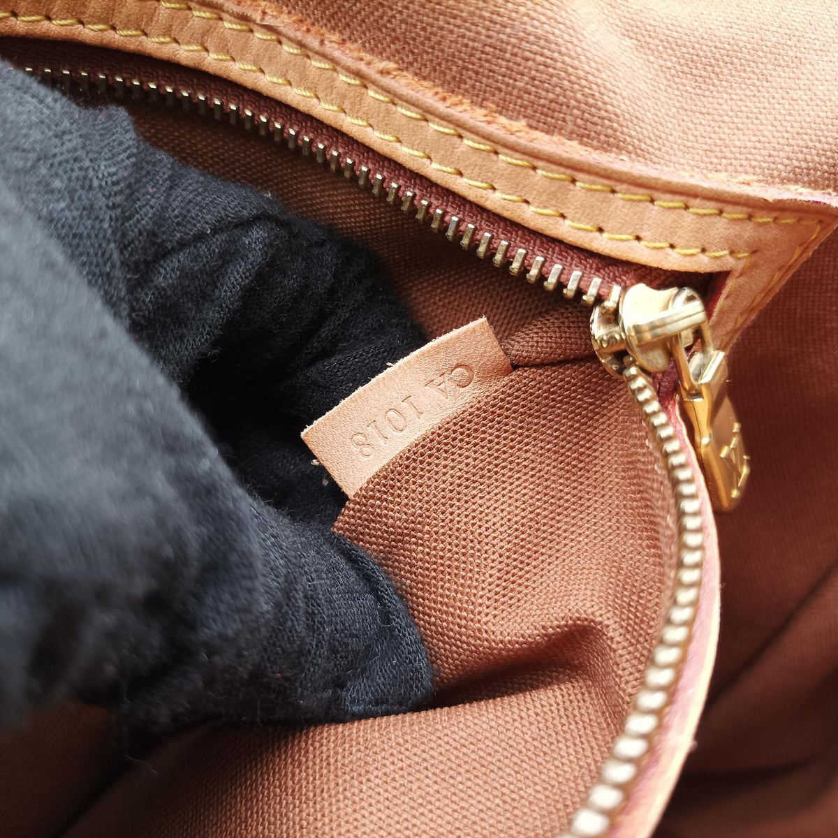 Pre-owned Louis Vuitton ABBESSES brown Monogram Canvas M45257 crossbodybag | stylenewstar