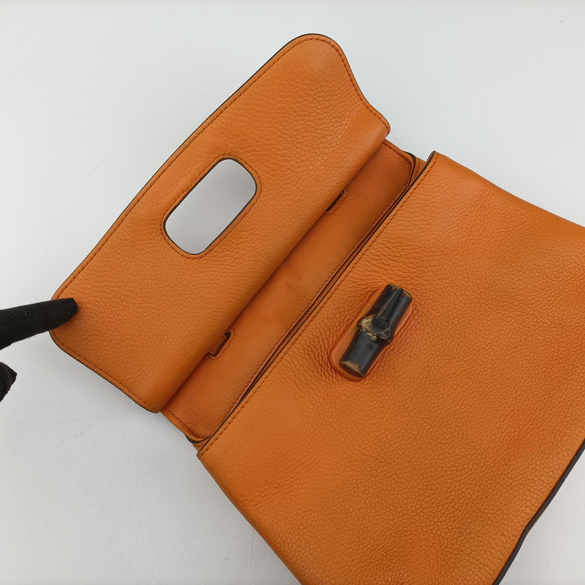 Secondhand Gucci Bamboo Daily Orange Leather 370831 shoulderbag | stylenewstar