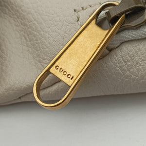 Vintage Gucci Print White Leather 527792 bum bag/waist bag | stylenewstar