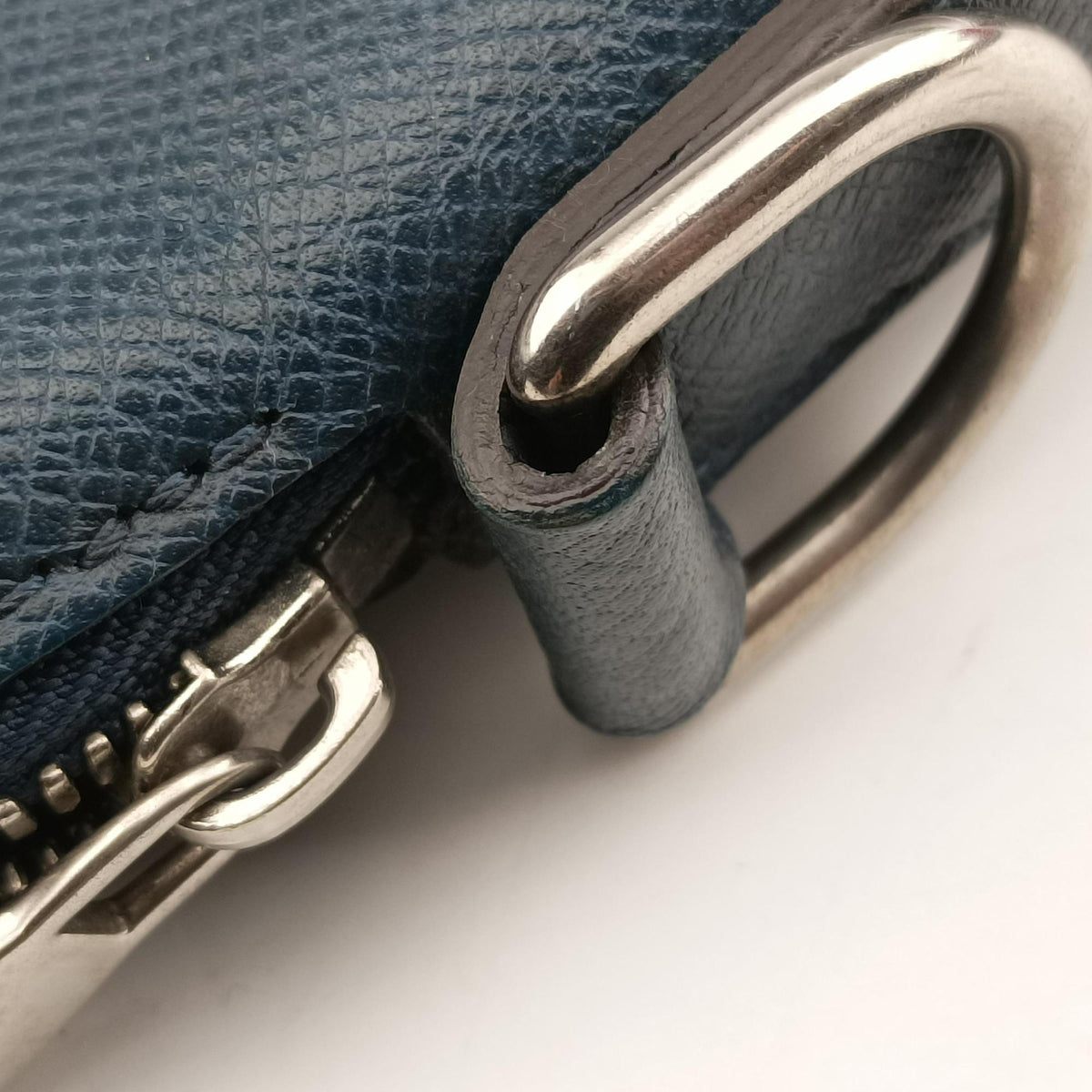 Vintage Louis Vuitton Grigori Ocean Taiga M30213 shoulderbag | stylenewstar