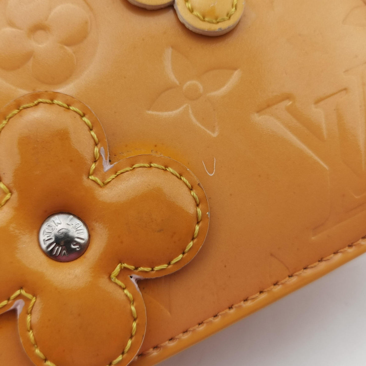 Pre-owned Louis Vuitton Flower Lexington Pouch Beige x Multicolor Vernis M92248 handbag | stylenewstar